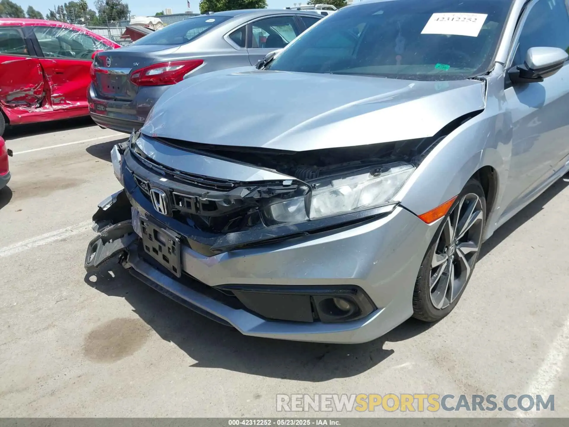 21 Photograph of a damaged car 2HGFC2F85LH525583 HONDA CIVIC 2020
