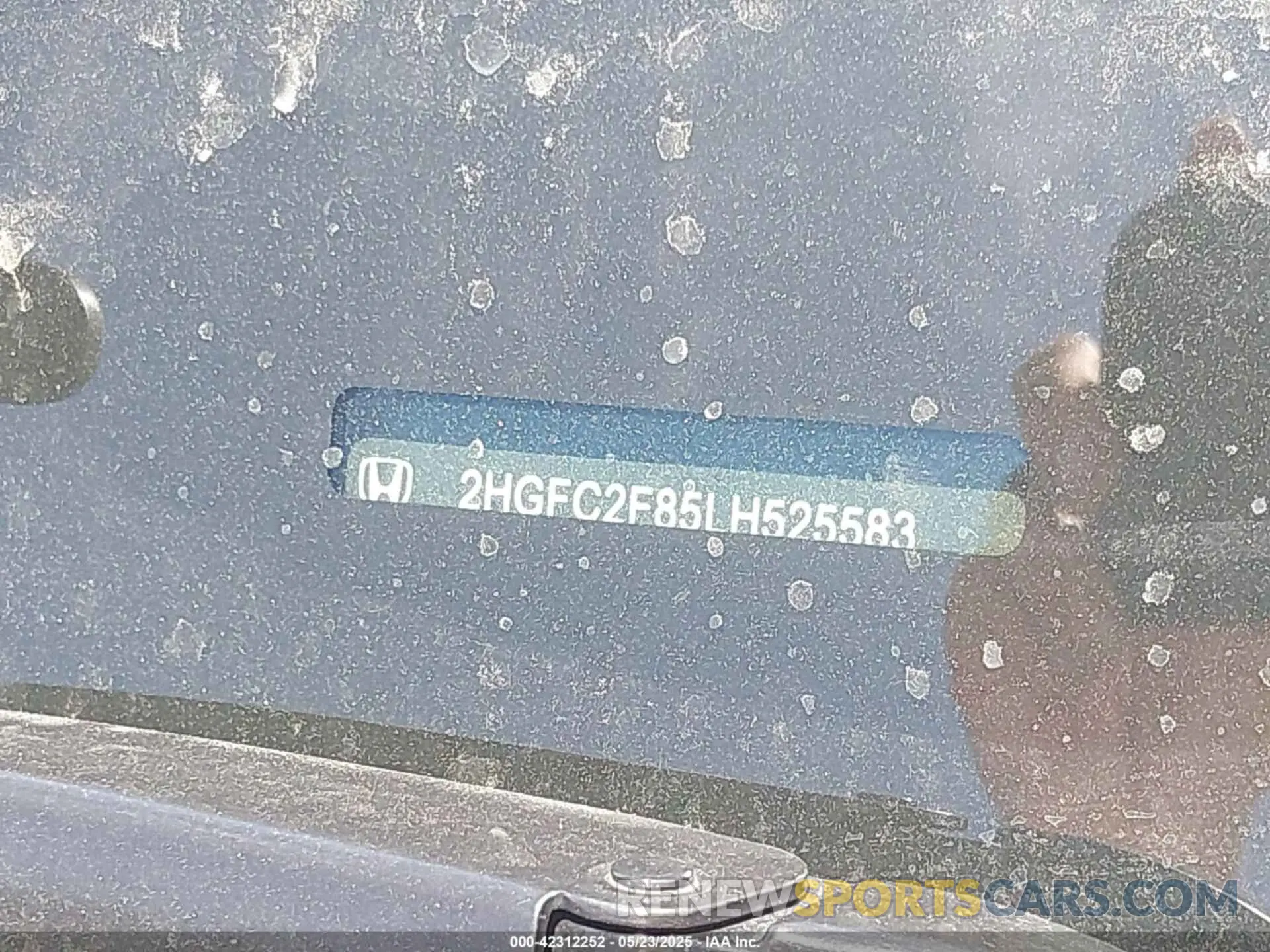 9 Photograph of a damaged car 2HGFC2F85LH525583 HONDA CIVIC 2020