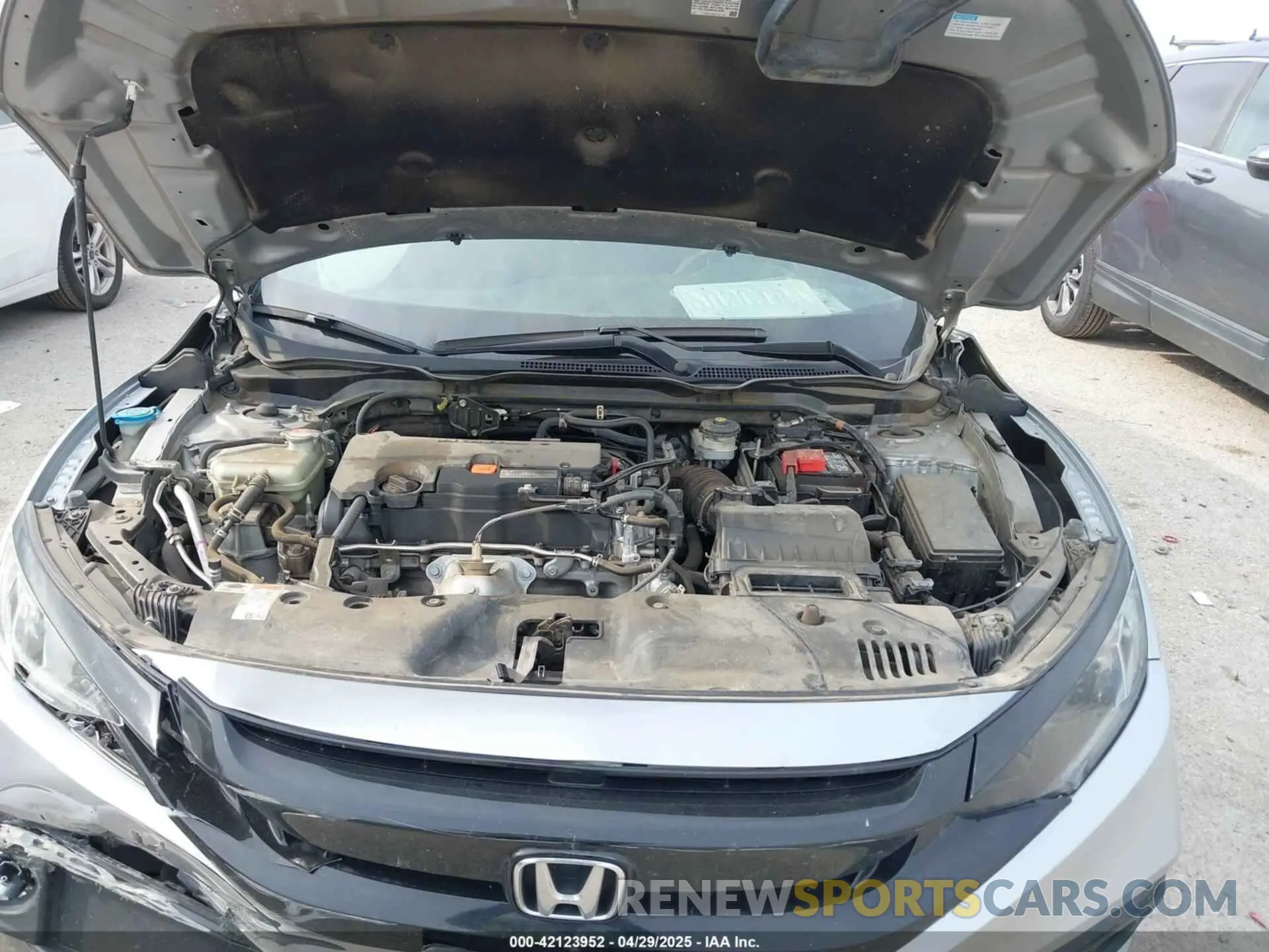 10 Photograph of a damaged car 2HGFC2F85LH565288 HONDA CIVIC 2020