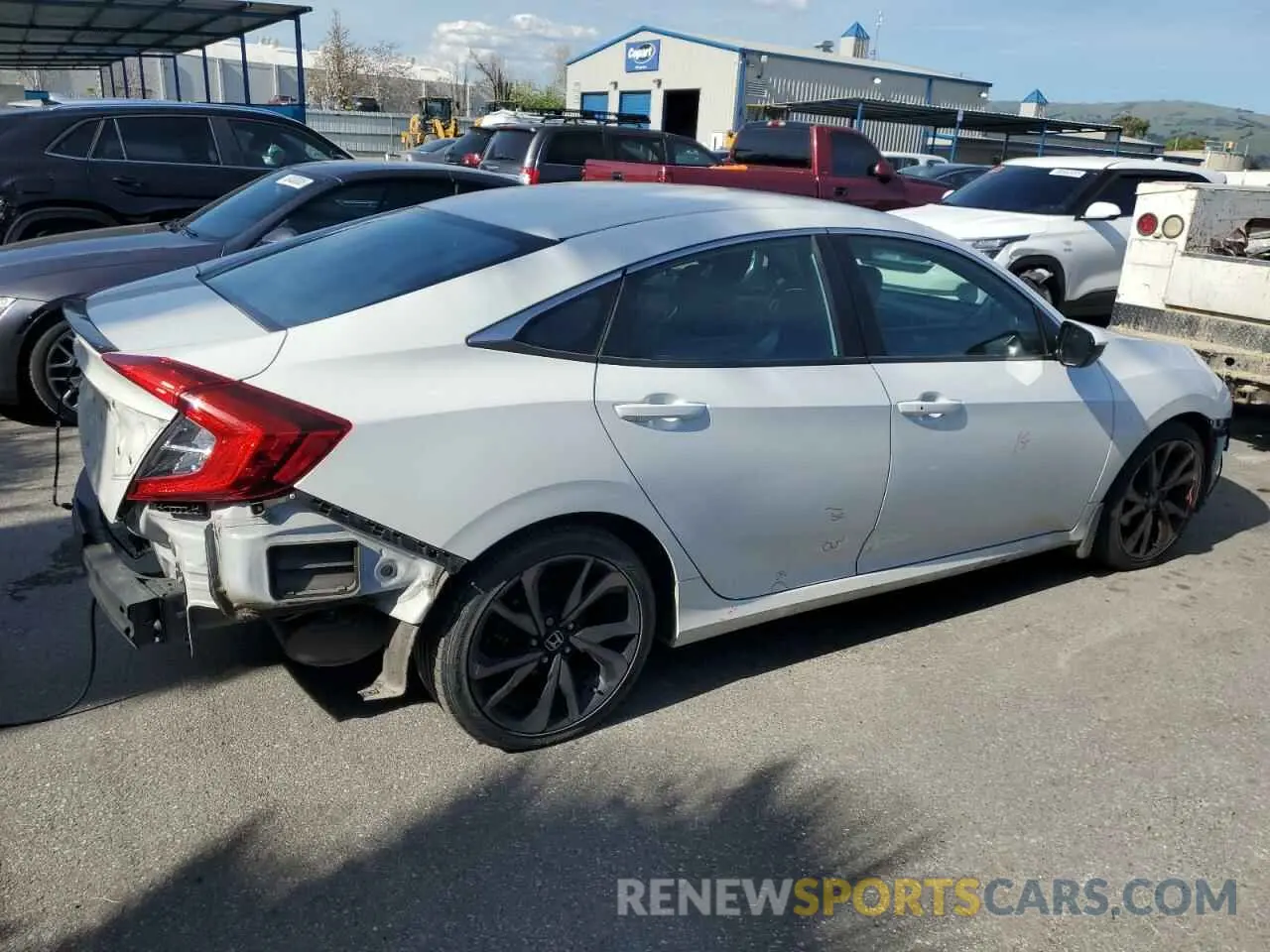 3 Photograph of a damaged car 2HGFC2F85LH572323 HONDA CIVIC 2020