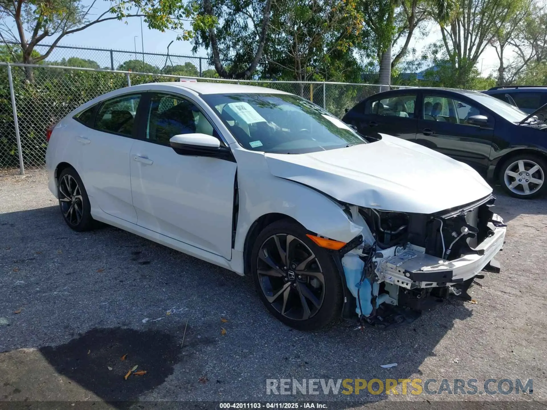 1 Photograph of a damaged car 2HGFC2F85LH584276 HONDA CIVIC 2020