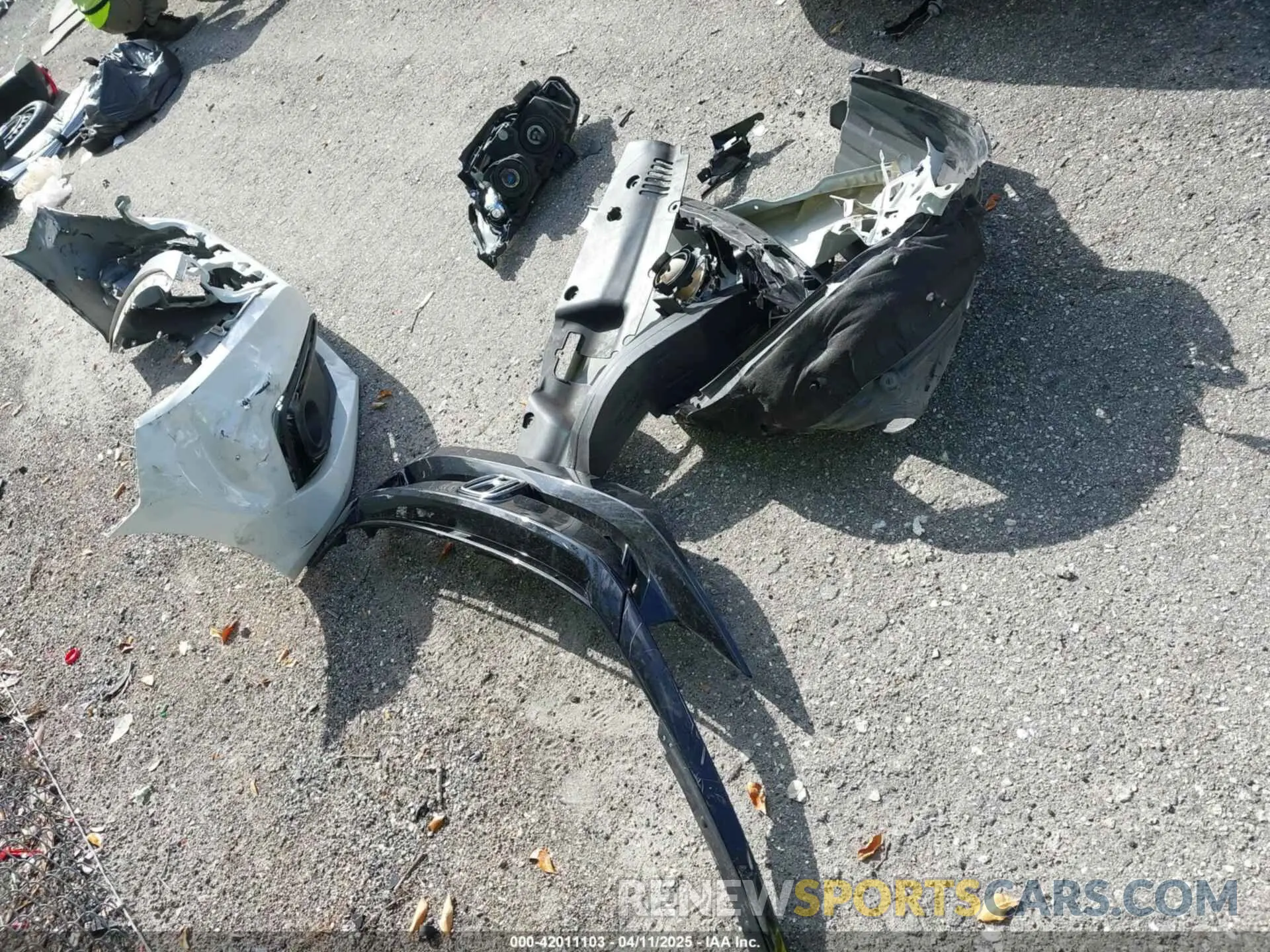 12 Photograph of a damaged car 2HGFC2F85LH584276 HONDA CIVIC 2020