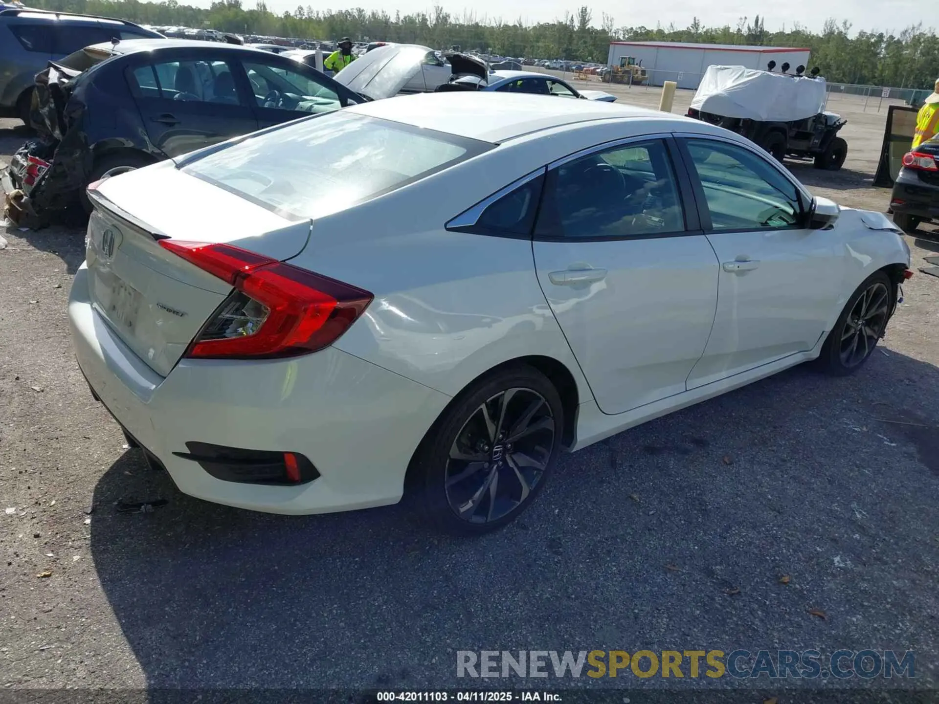 4 Photograph of a damaged car 2HGFC2F85LH584276 HONDA CIVIC 2020