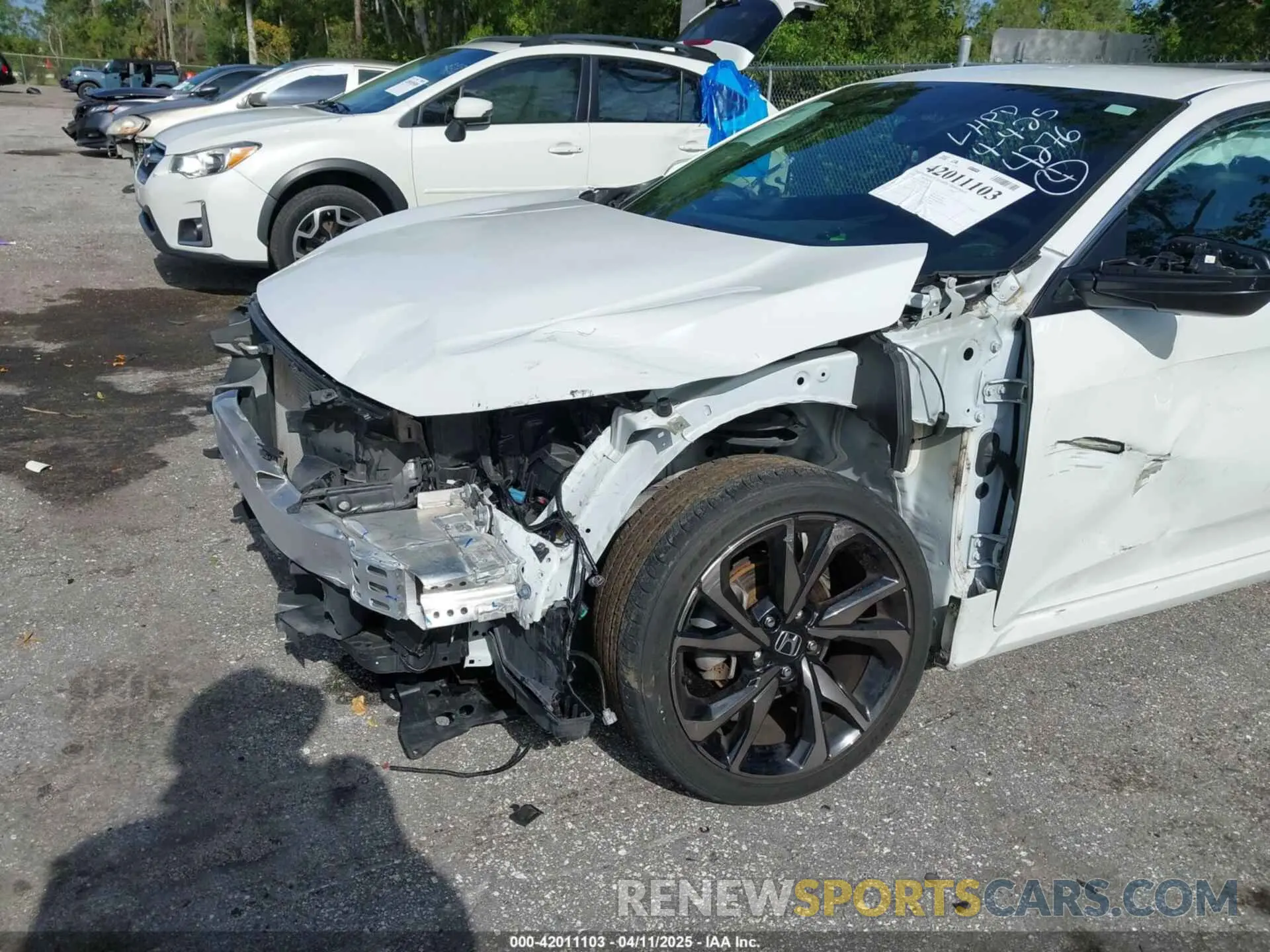 6 Photograph of a damaged car 2HGFC2F85LH584276 HONDA CIVIC 2020