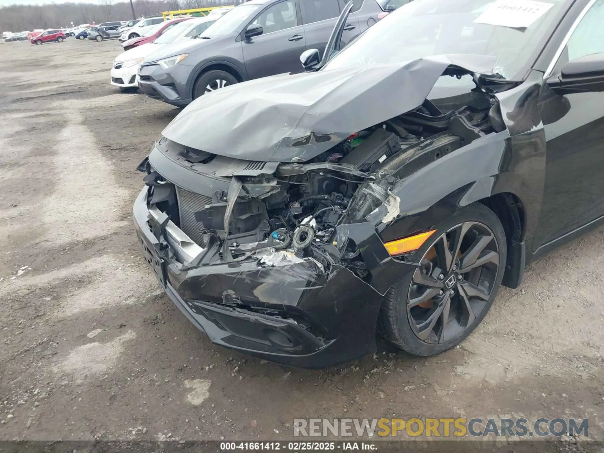 19 Photograph of a damaged car 2HGFC2F86LH501048 HONDA CIVIC 2020