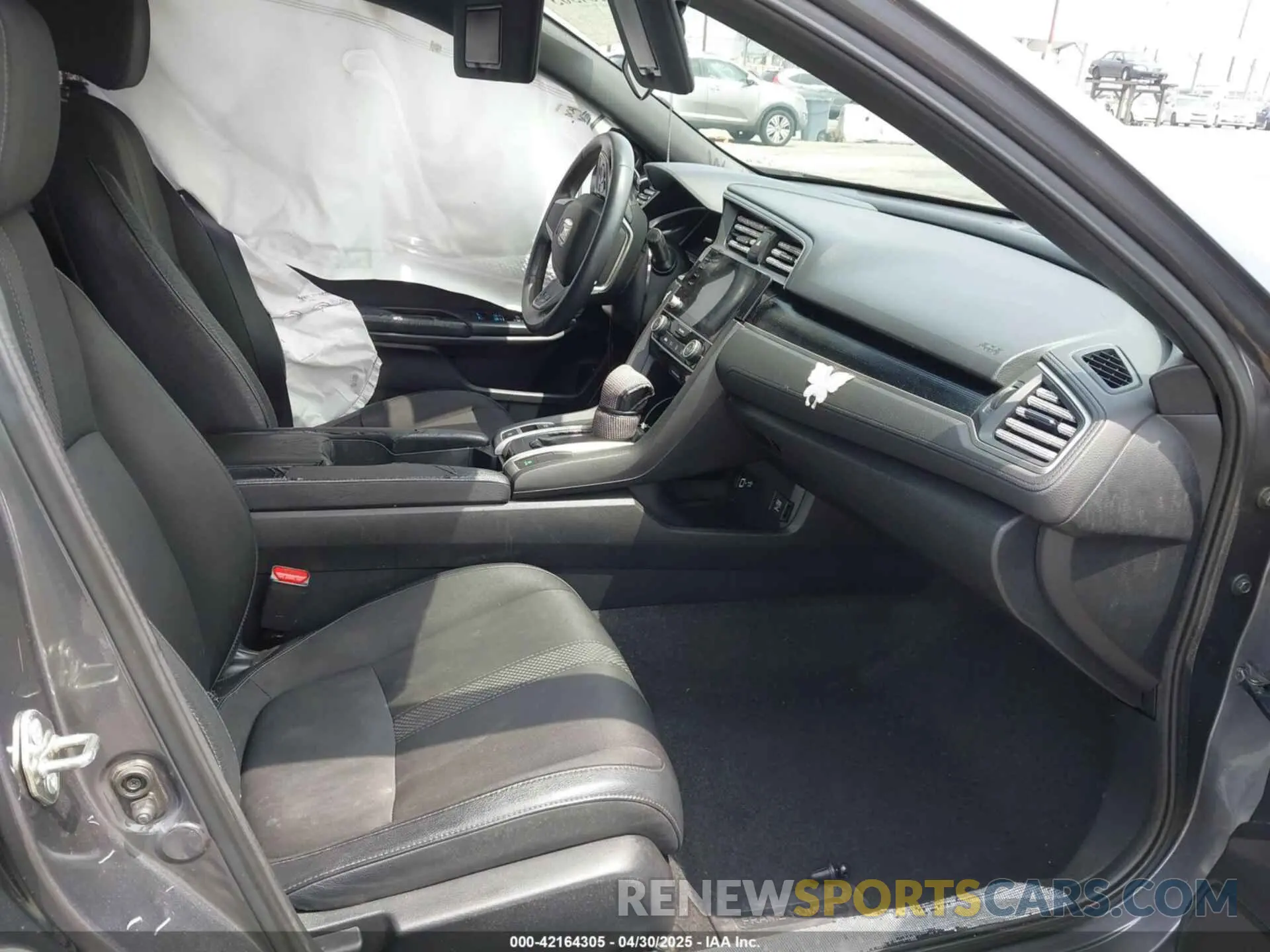 5 Photograph of a damaged car 2HGFC2F86LH507044 HONDA CIVIC 2020