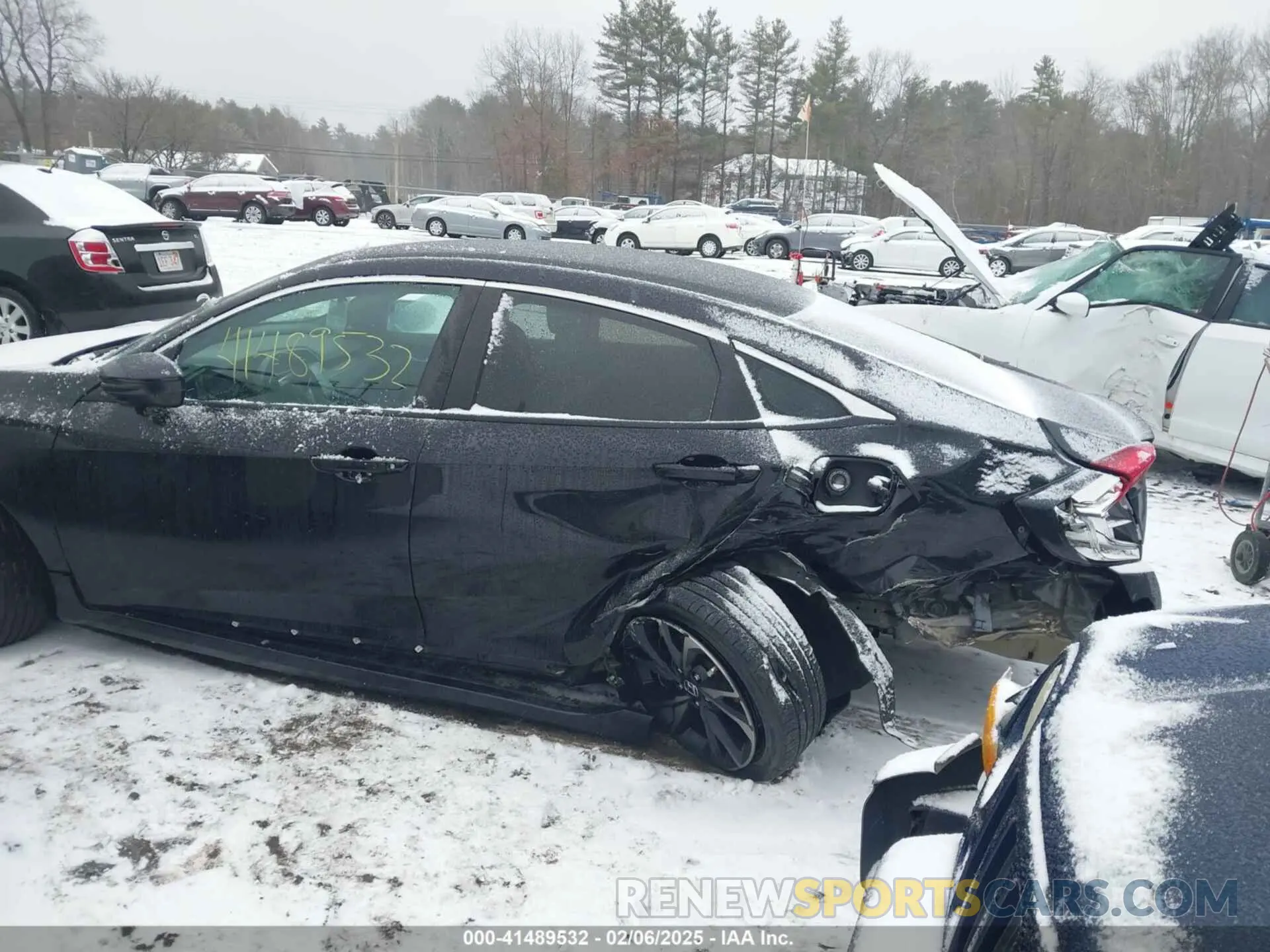 14 Photograph of a damaged car 2HGFC2F86LH535118 HONDA CIVIC 2020