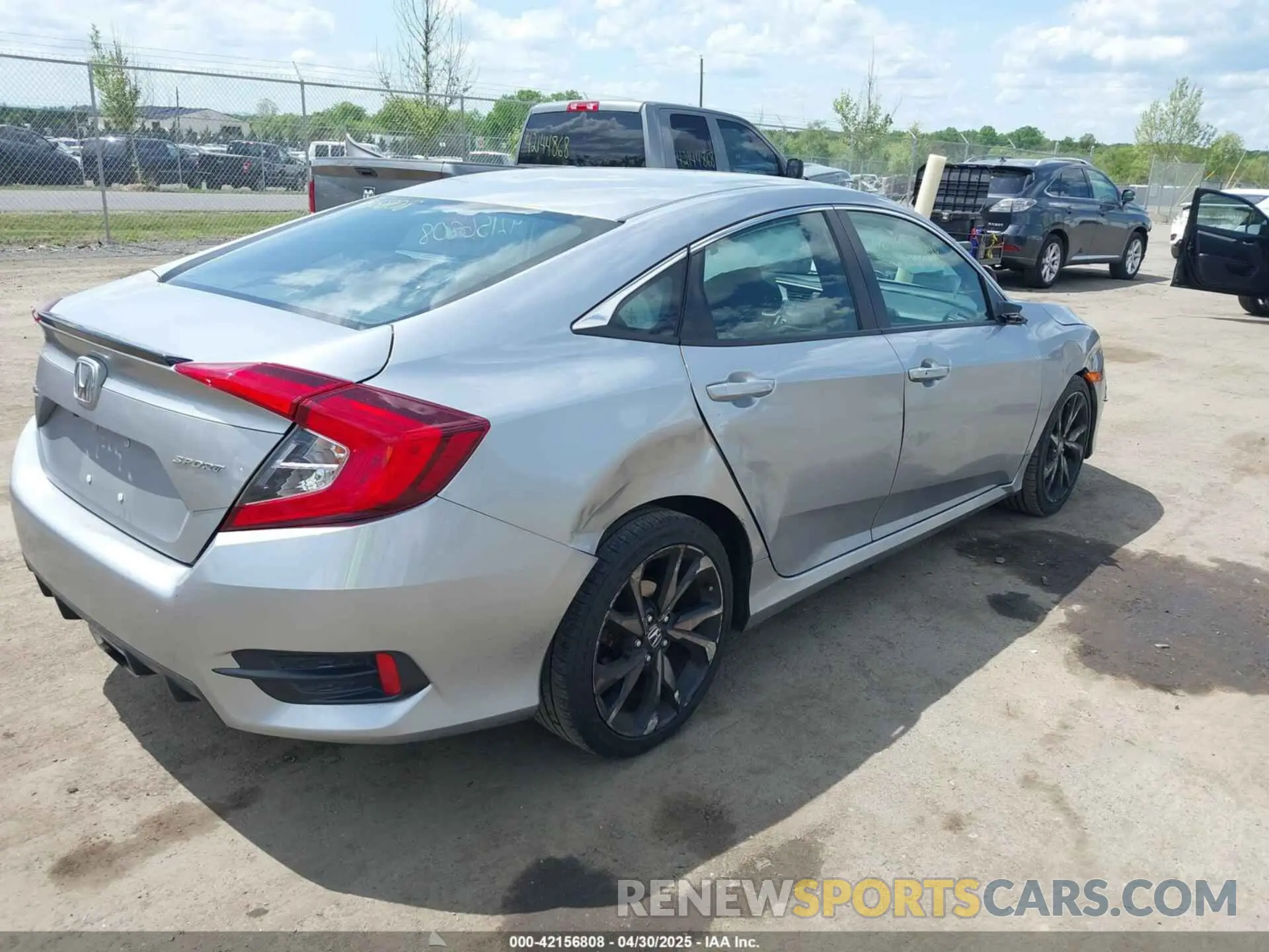4 Photograph of a damaged car 2HGFC2F87LH542725 HONDA CIVIC 2020