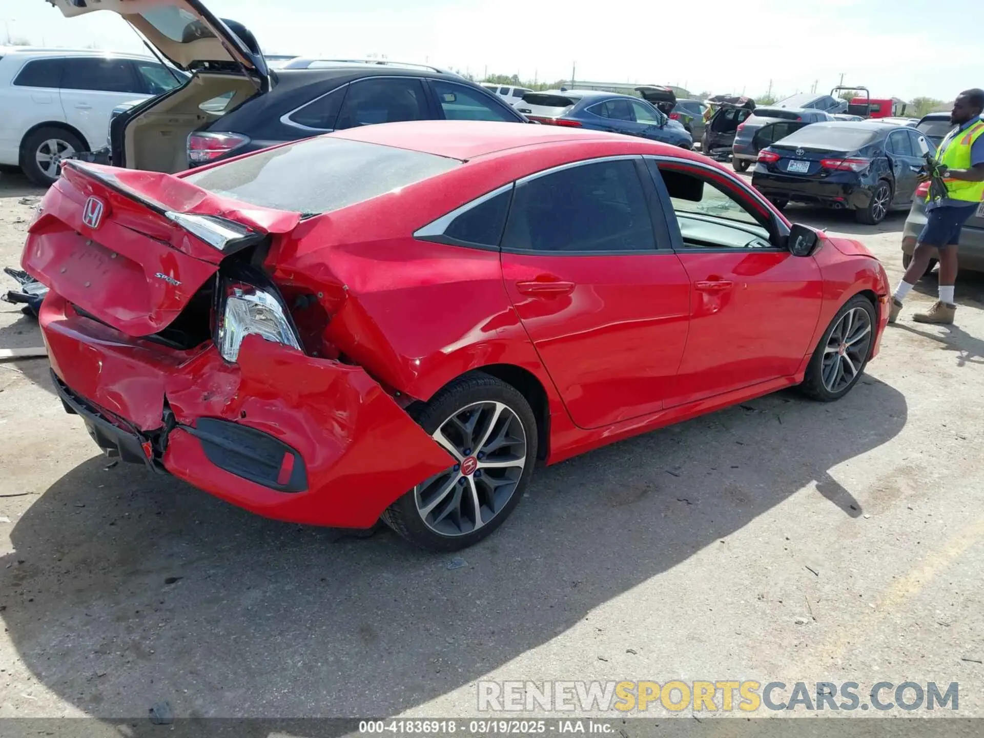 4 Photograph of a damaged car 2HGFC2F87LH586109 HONDA CIVIC 2020