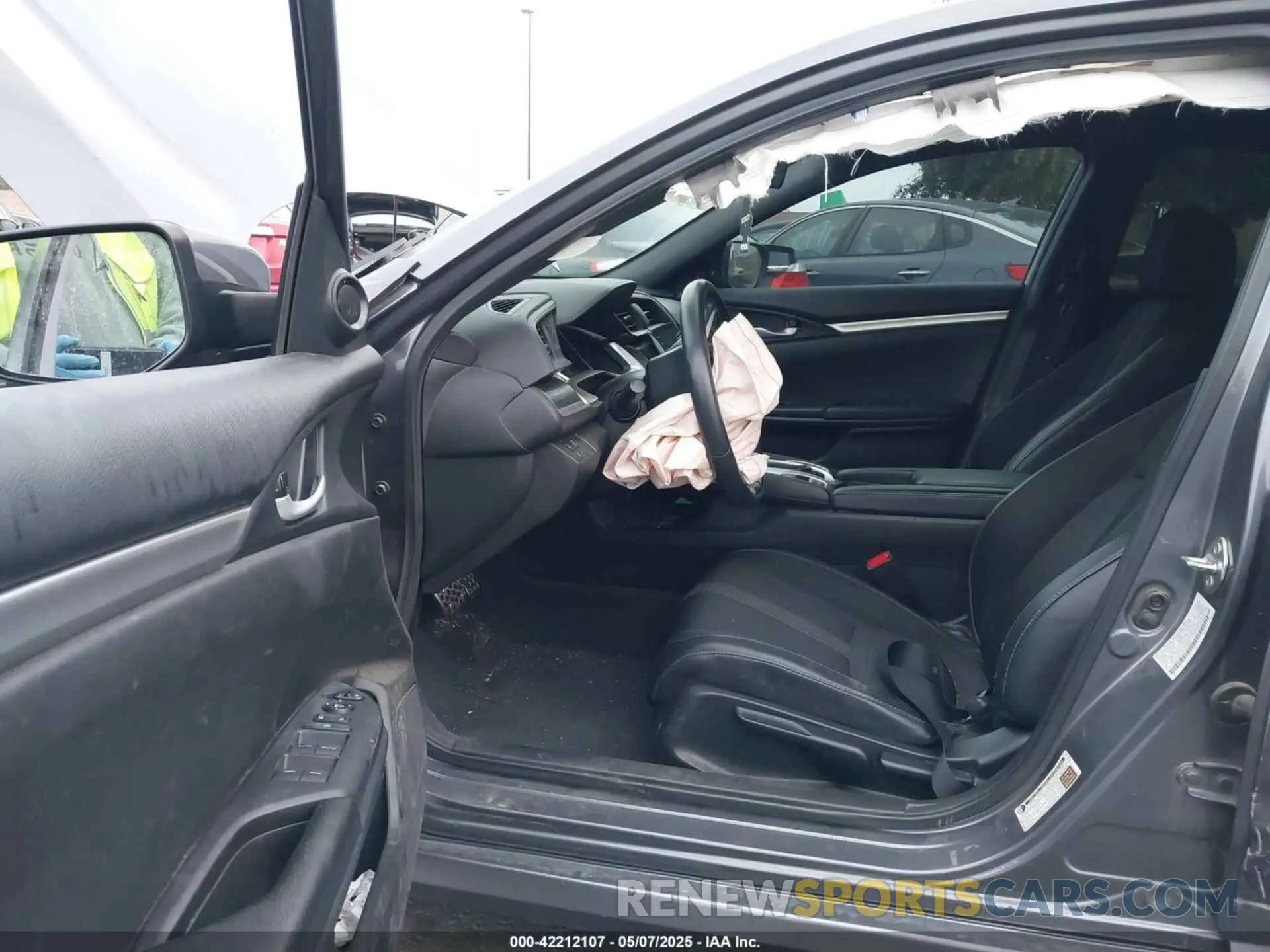 5 Photograph of a damaged car 2HGFC2F88LH540689 HONDA CIVIC 2020