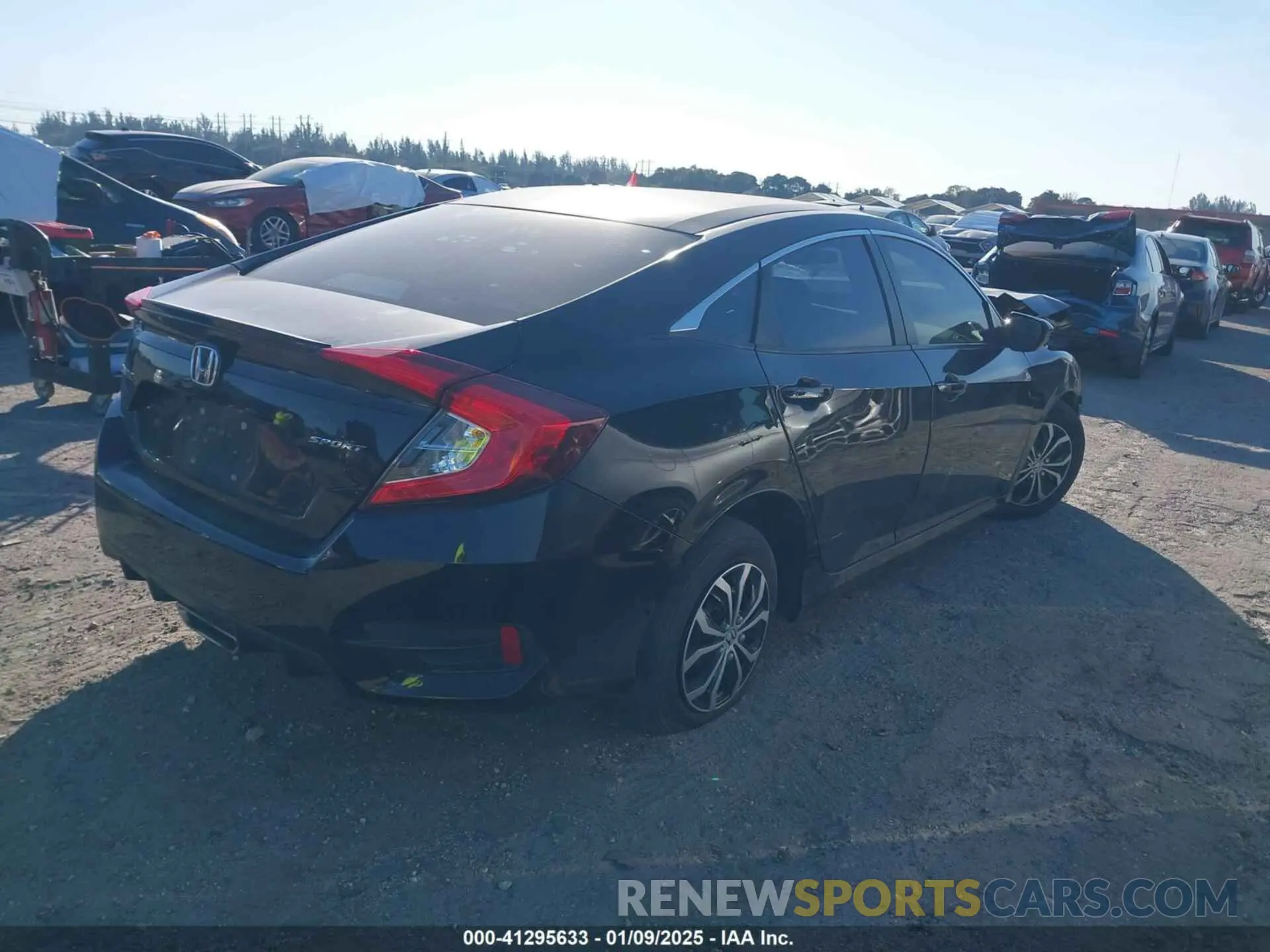 4 Photograph of a damaged car 2HGFC2F88LH556472 HONDA CIVIC 2020