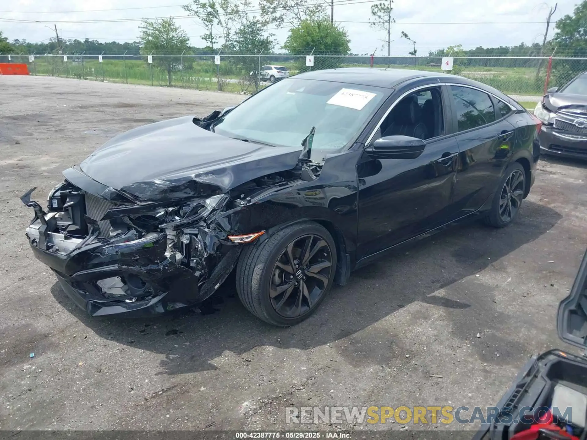 2 Photograph of a damaged car 2HGFC2F88LH585485 HONDA CIVIC 2020