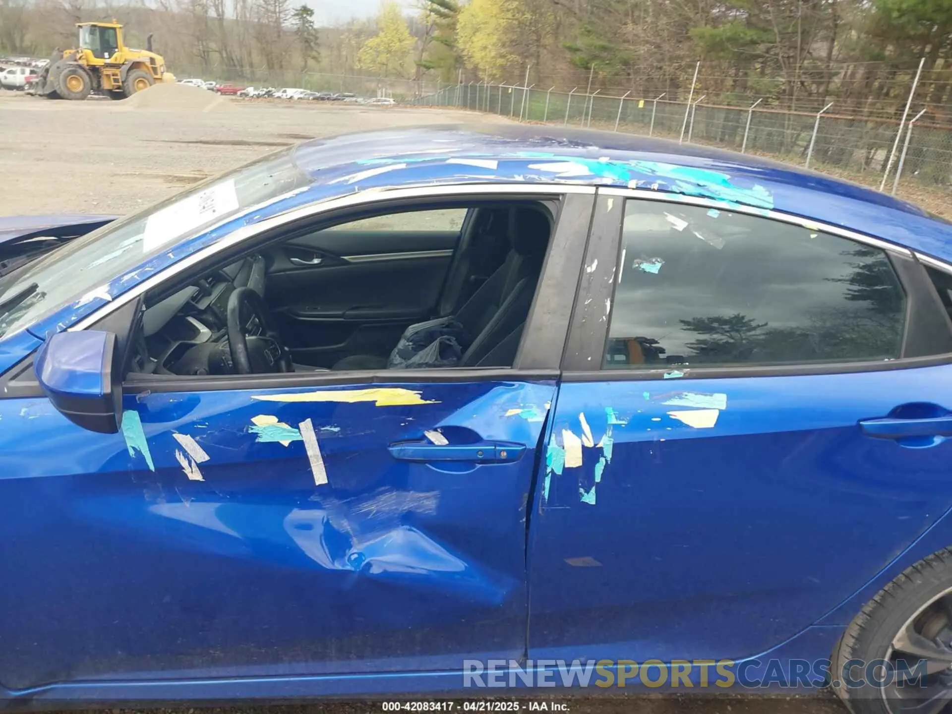 18 Photograph of a damaged car 2HGFC2F89LH523366 HONDA CIVIC 2020