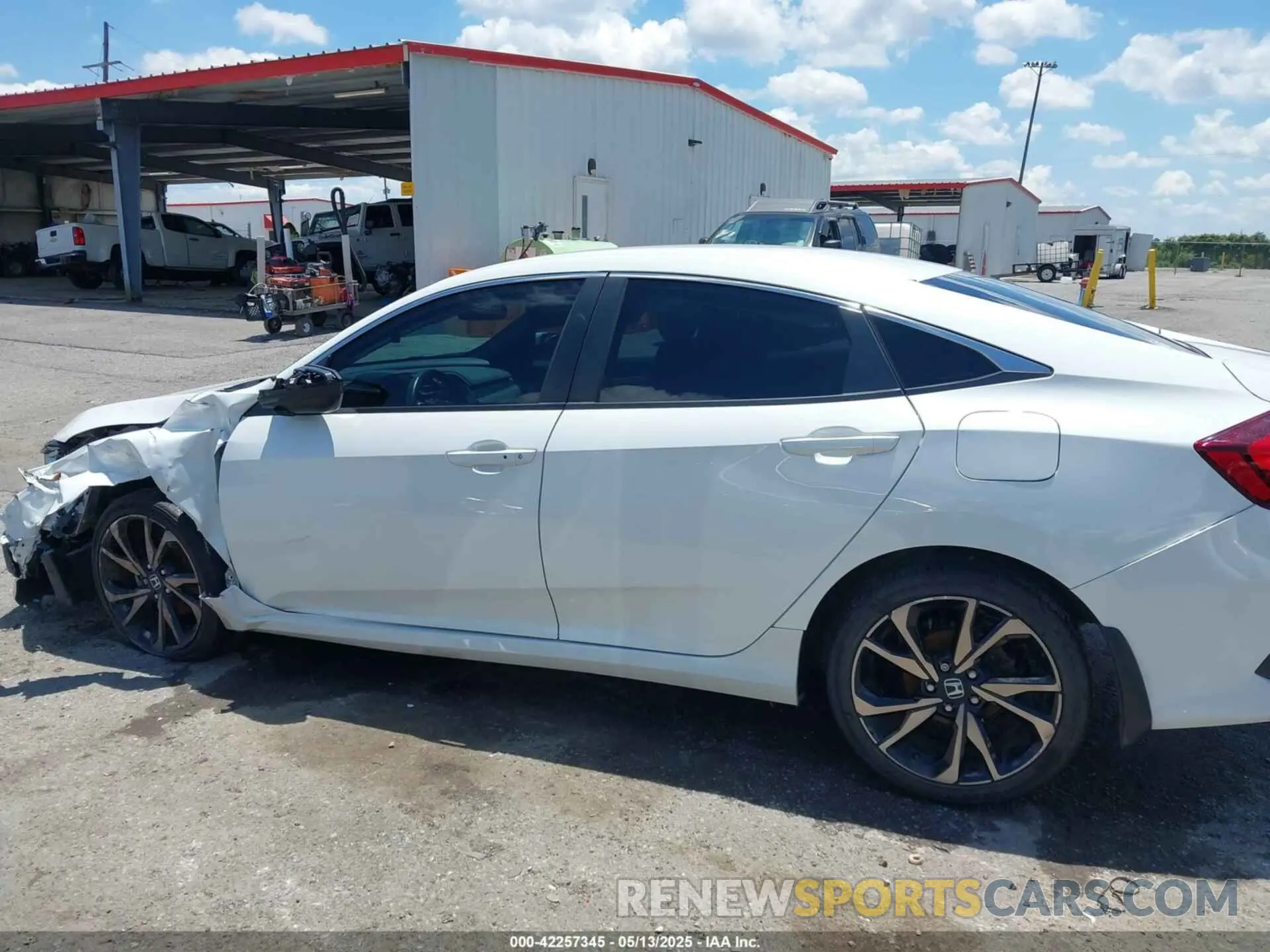 14 Photograph of a damaged car 2HGFC2F89LH556674 HONDA CIVIC 2020