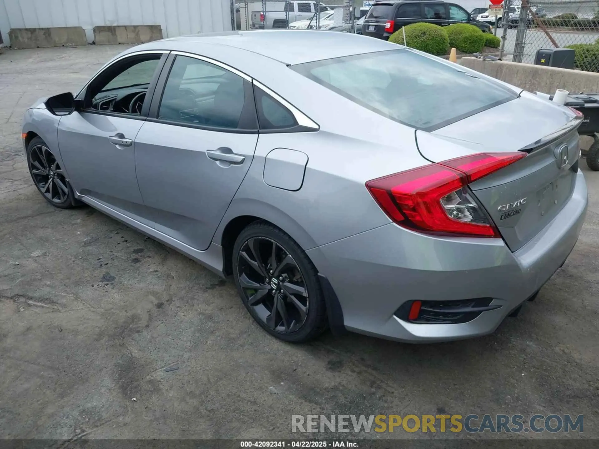 3 Photograph of a damaged car 2HGFC2F89LH562653 HONDA CIVIC 2020