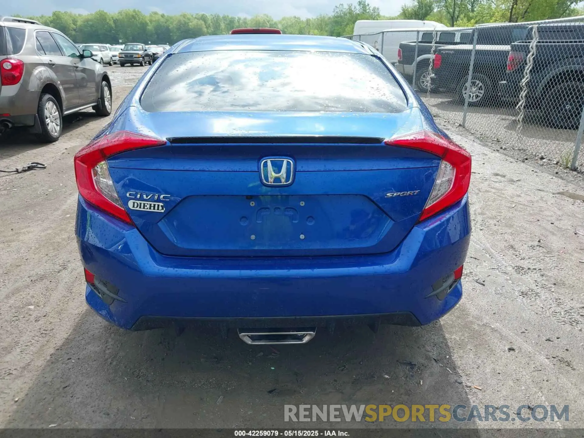16 Photograph of a damaged car 2HGFC2F89LH601970 HONDA CIVIC 2020