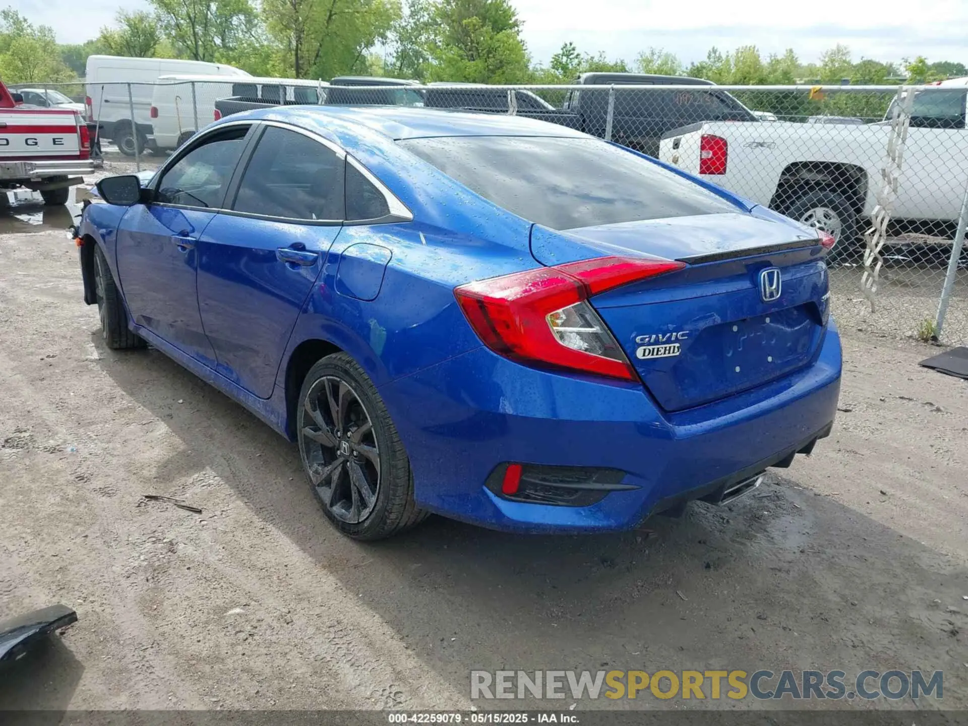 3 Photograph of a damaged car 2HGFC2F89LH601970 HONDA CIVIC 2020
