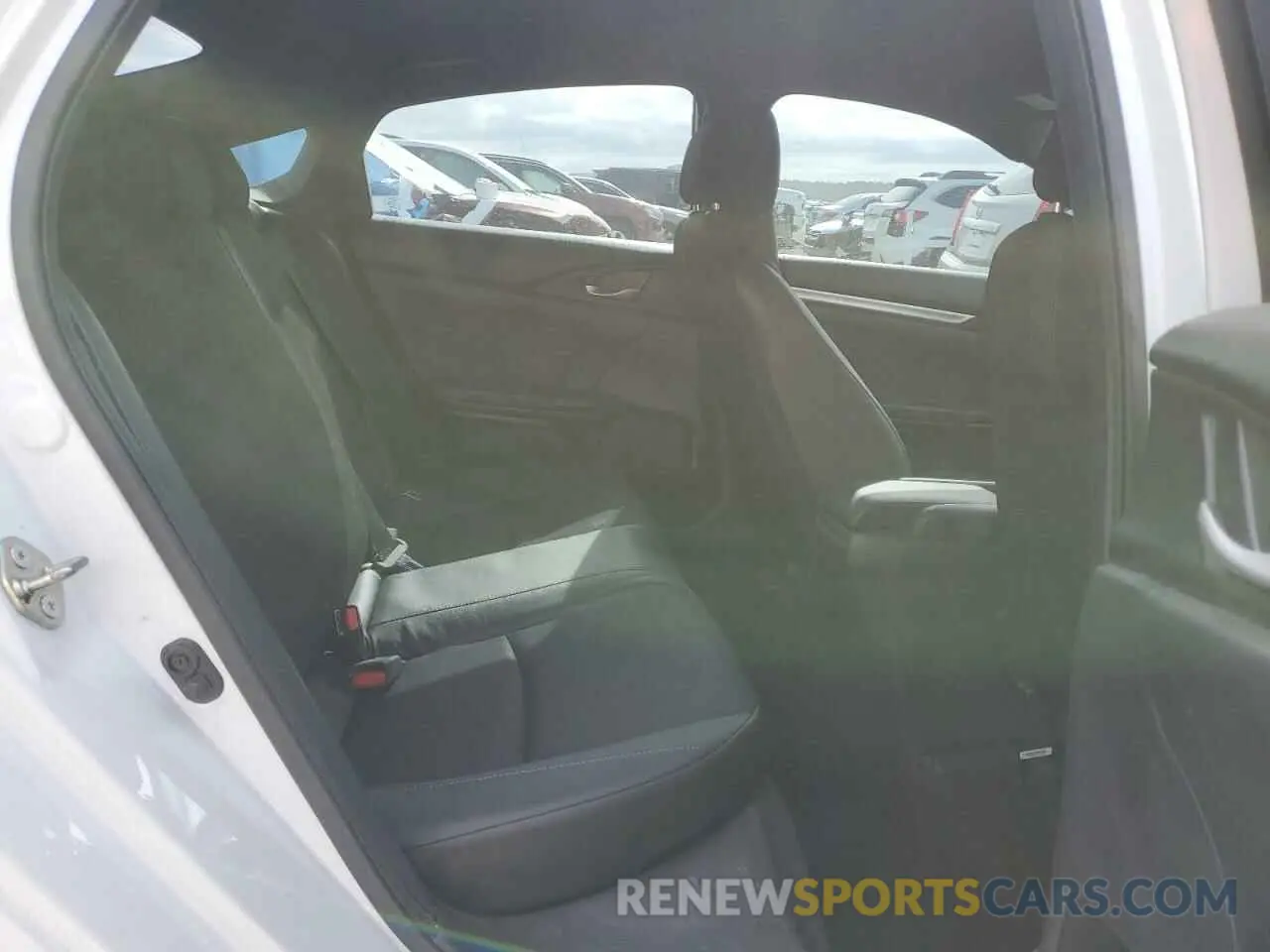 10 Photograph of a damaged car 2HGFC2F8XLH559616 HONDA CIVIC 2020