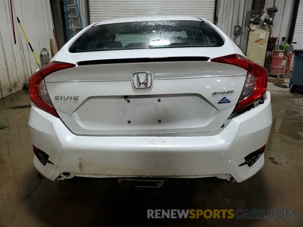 6 Photograph of a damaged car 2HGFC2F8XLH561950 HONDA CIVIC 2020
