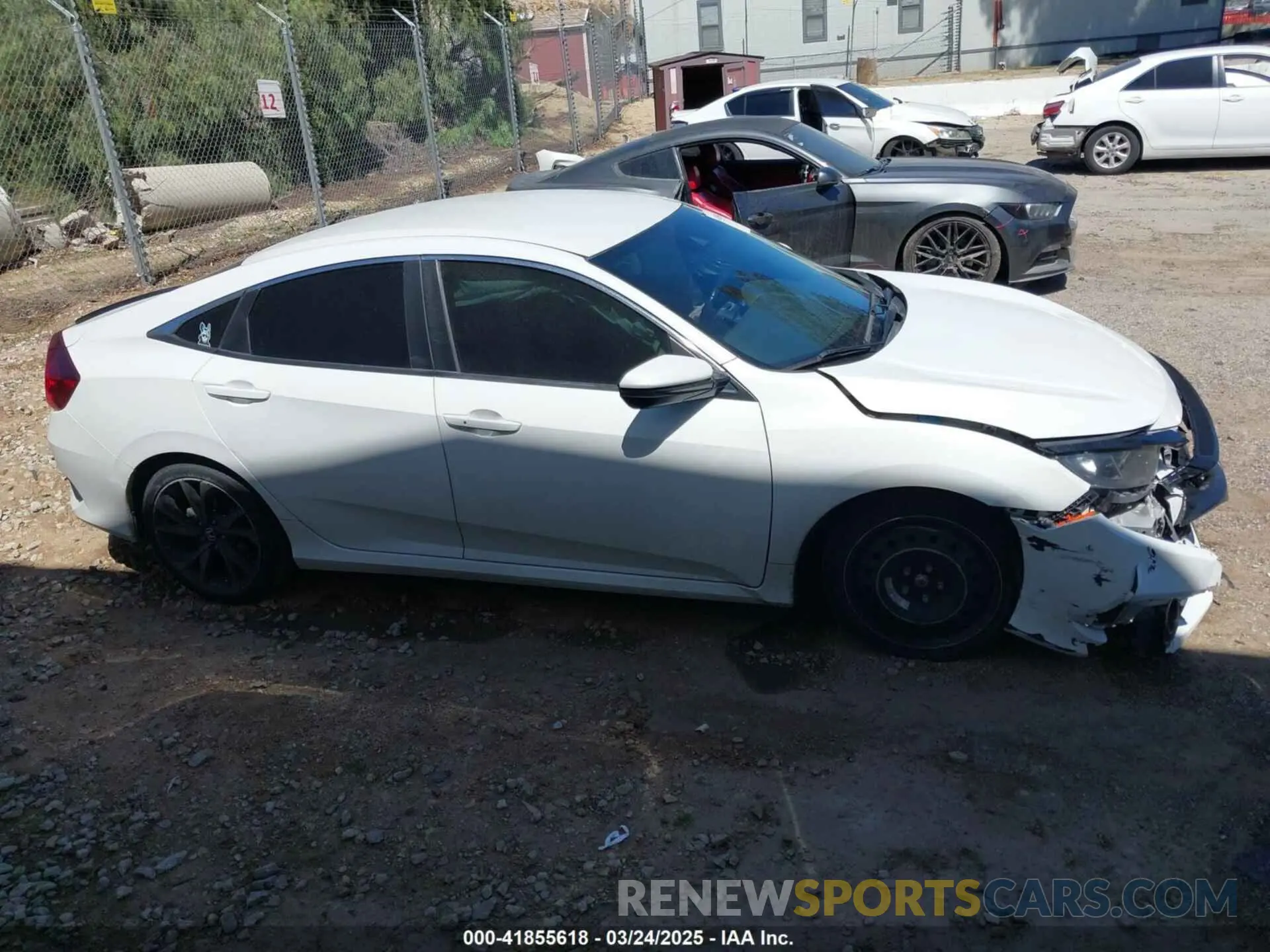 13 Photograph of a damaged car 2HGFC2F8XLH570437 HONDA CIVIC 2020