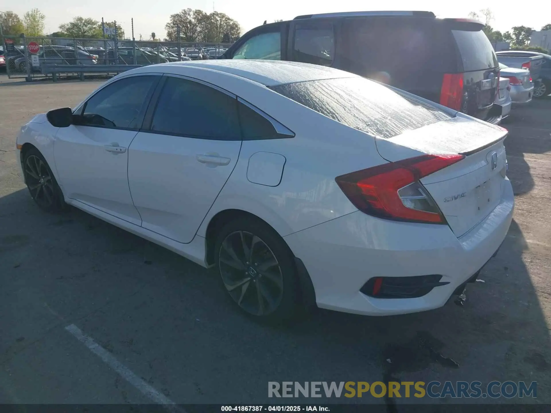 3 Photograph of a damaged car 2HGFC2F8XLH584256 HONDA CIVIC 2020