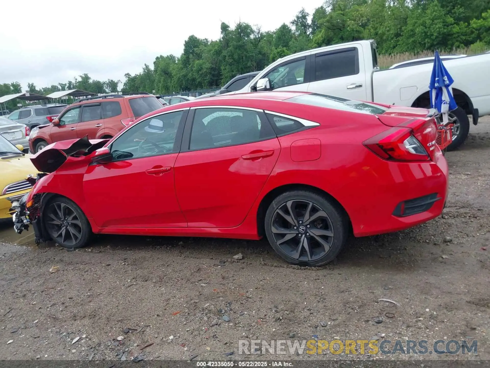 14 Photograph of a damaged car 2HGFC2F8XLH599307 HONDA CIVIC 2020