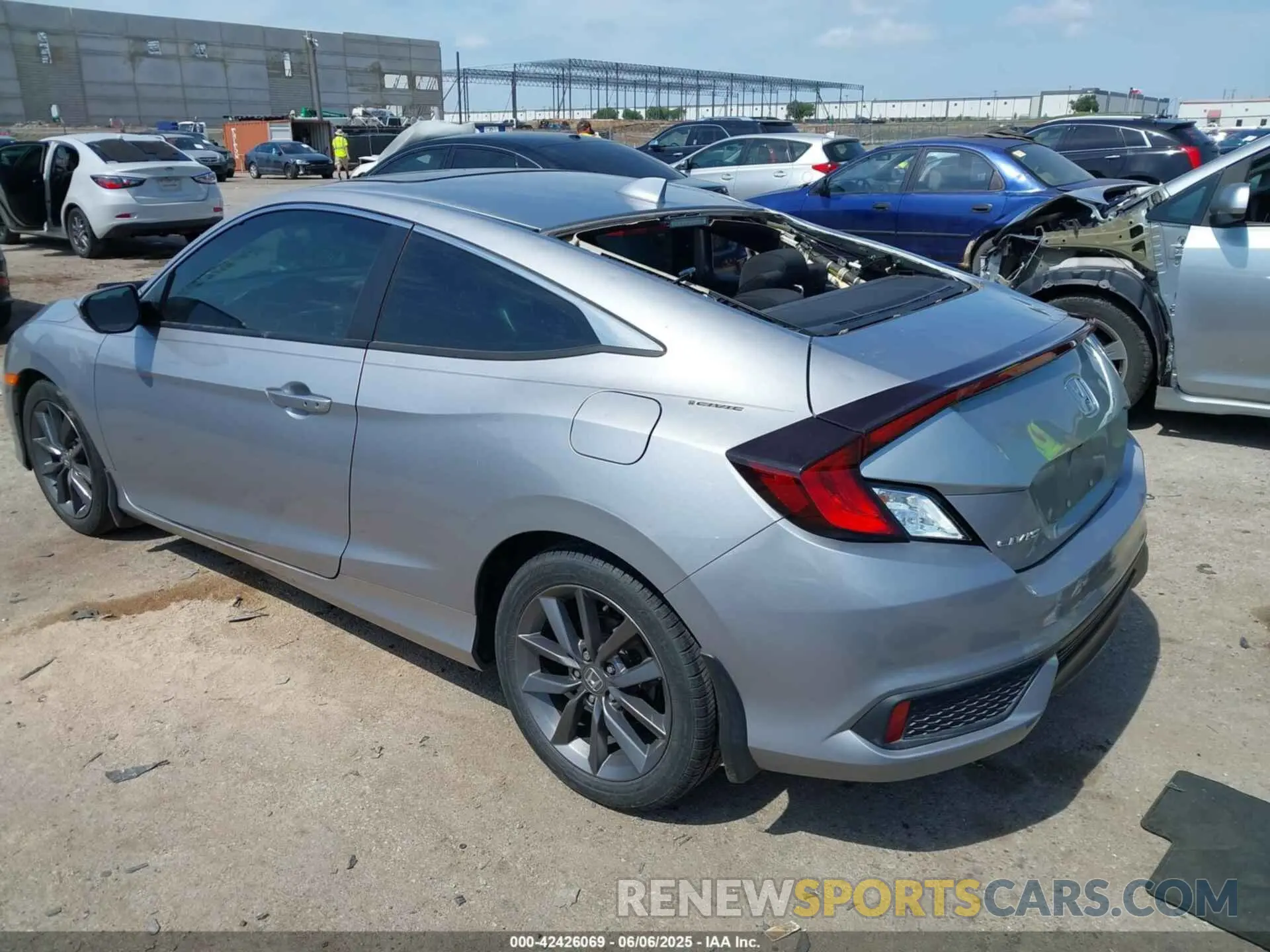 3 Photograph of a damaged car 2HGFC3B30LH350126 HONDA CIVIC 2020