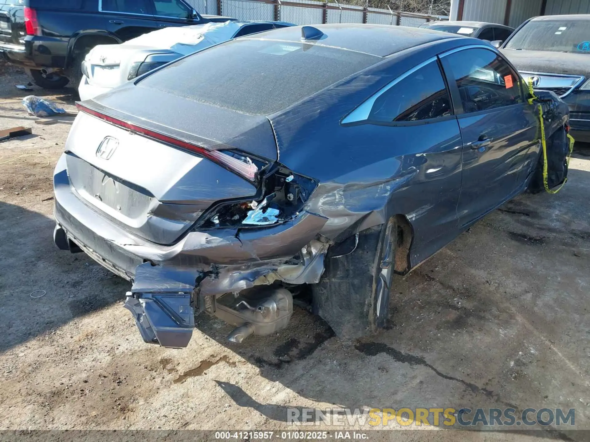 4 Photograph of a damaged car 2HGFC3B32LH350628 HONDA CIVIC 2020