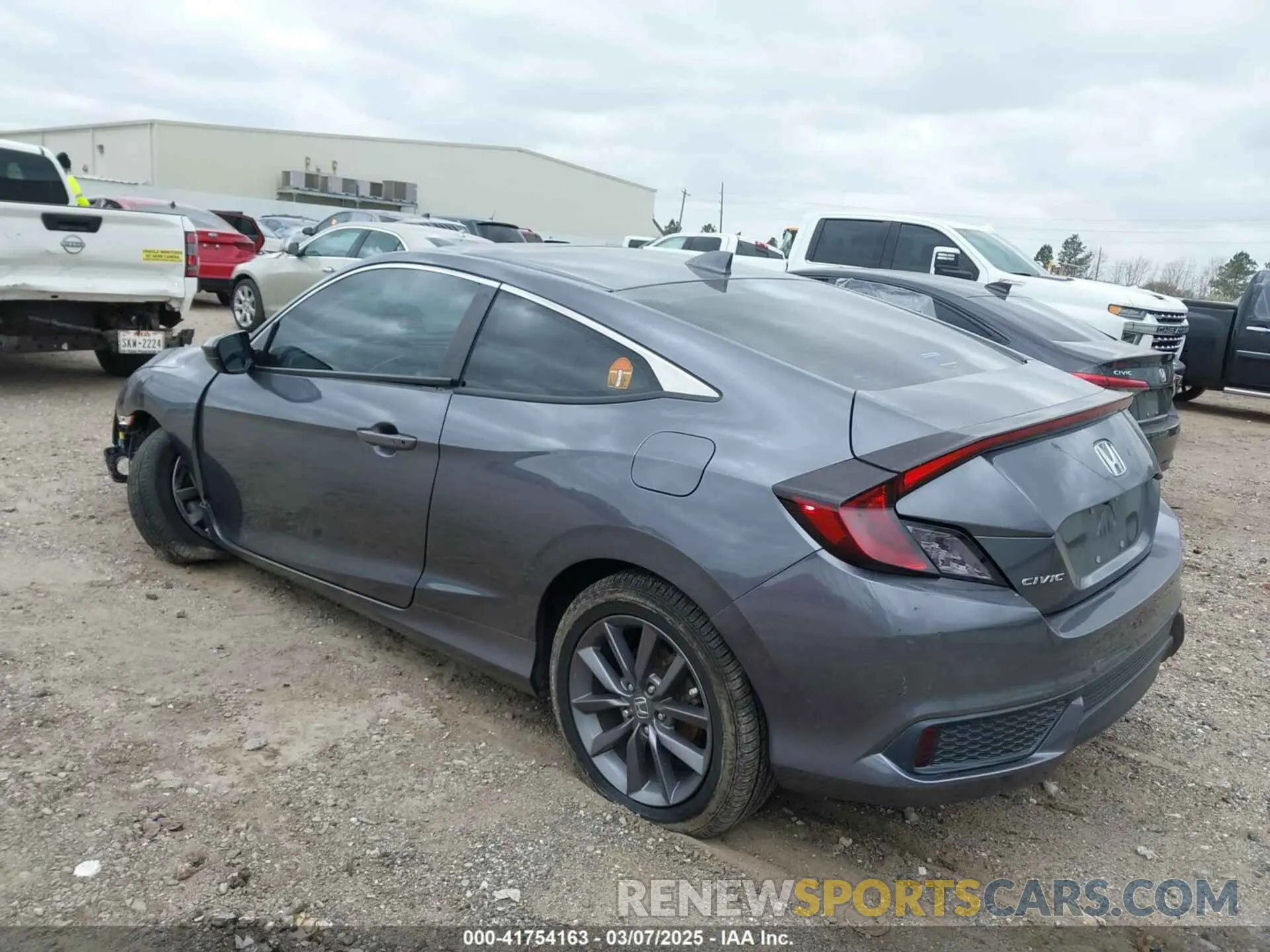 3 Photograph of a damaged car 2HGFC3B34LH350839 HONDA CIVIC 2020