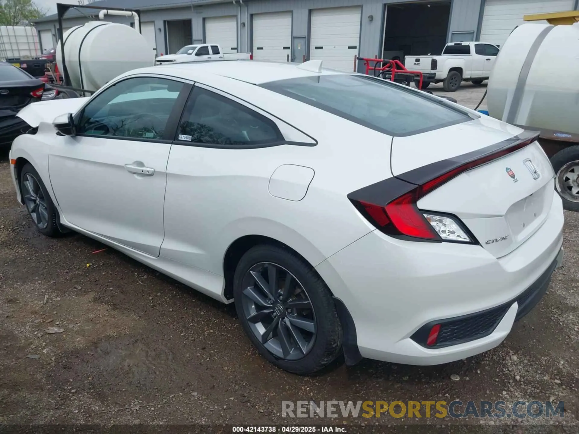 3 Photograph of a damaged car 2HGFC3B37LH351631 HONDA CIVIC 2020