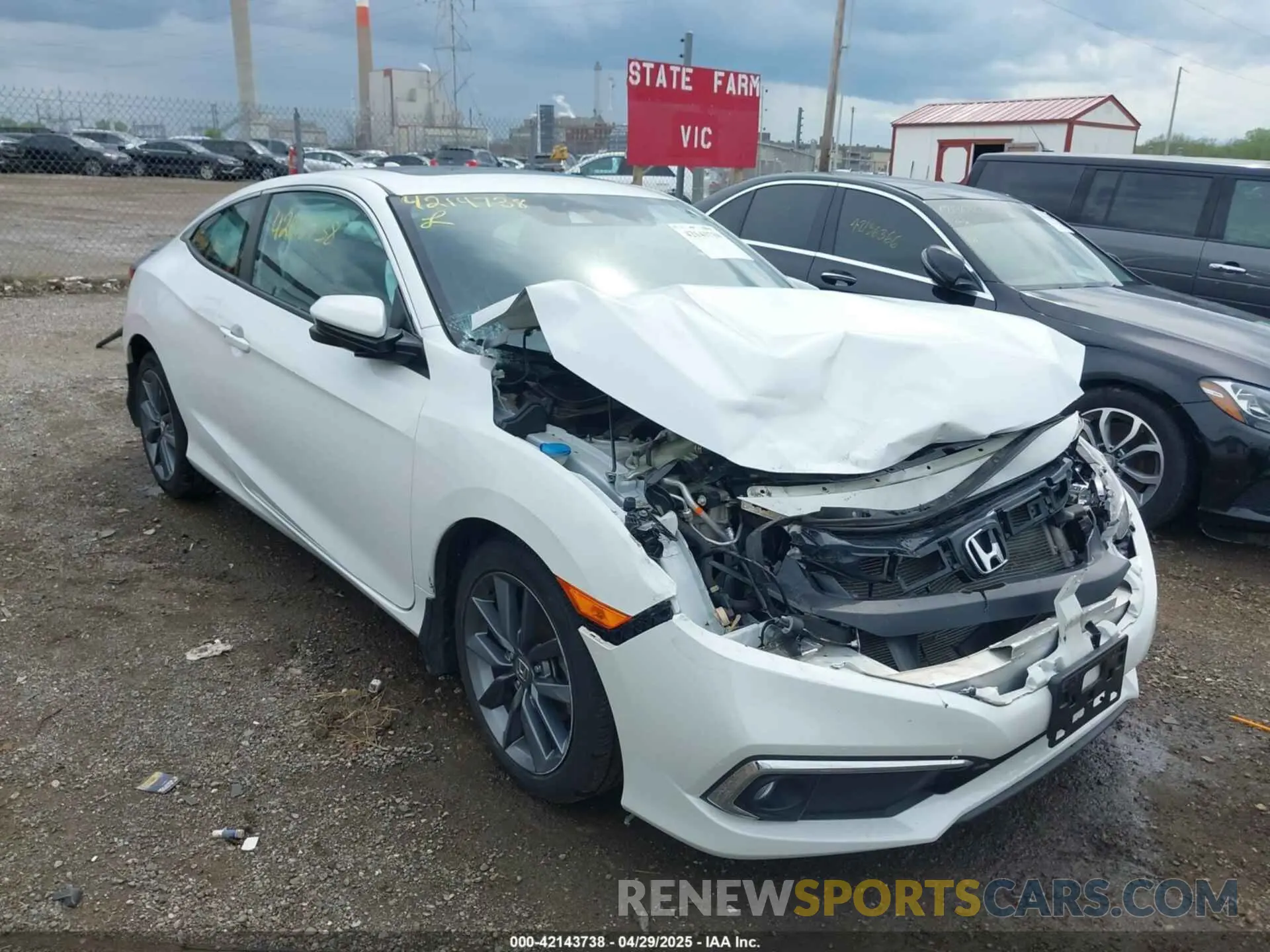 6 Photograph of a damaged car 2HGFC3B37LH351631 HONDA CIVIC 2020