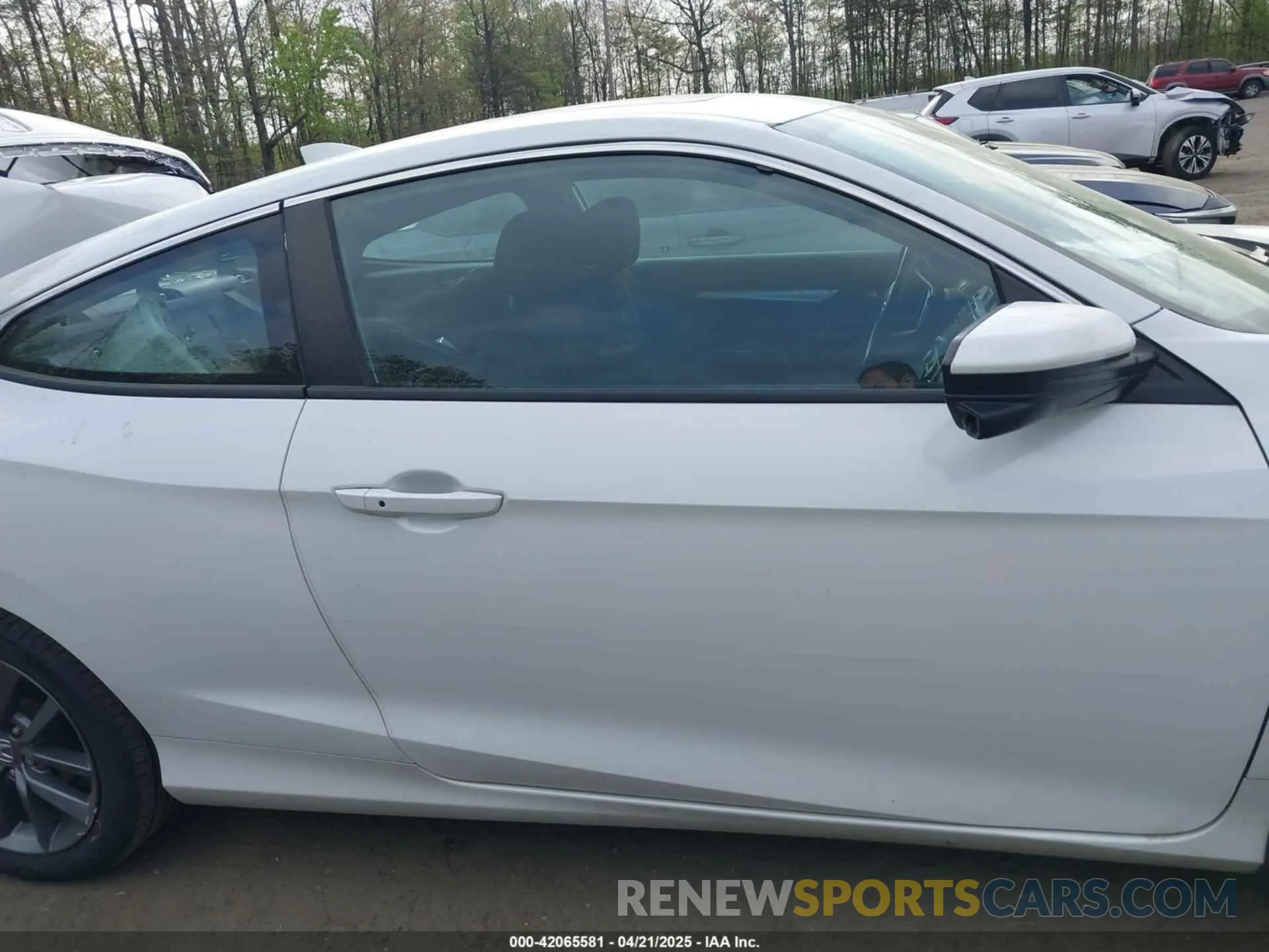 13 Photograph of a damaged car 2HGFC3B38LH350018 HONDA CIVIC 2020