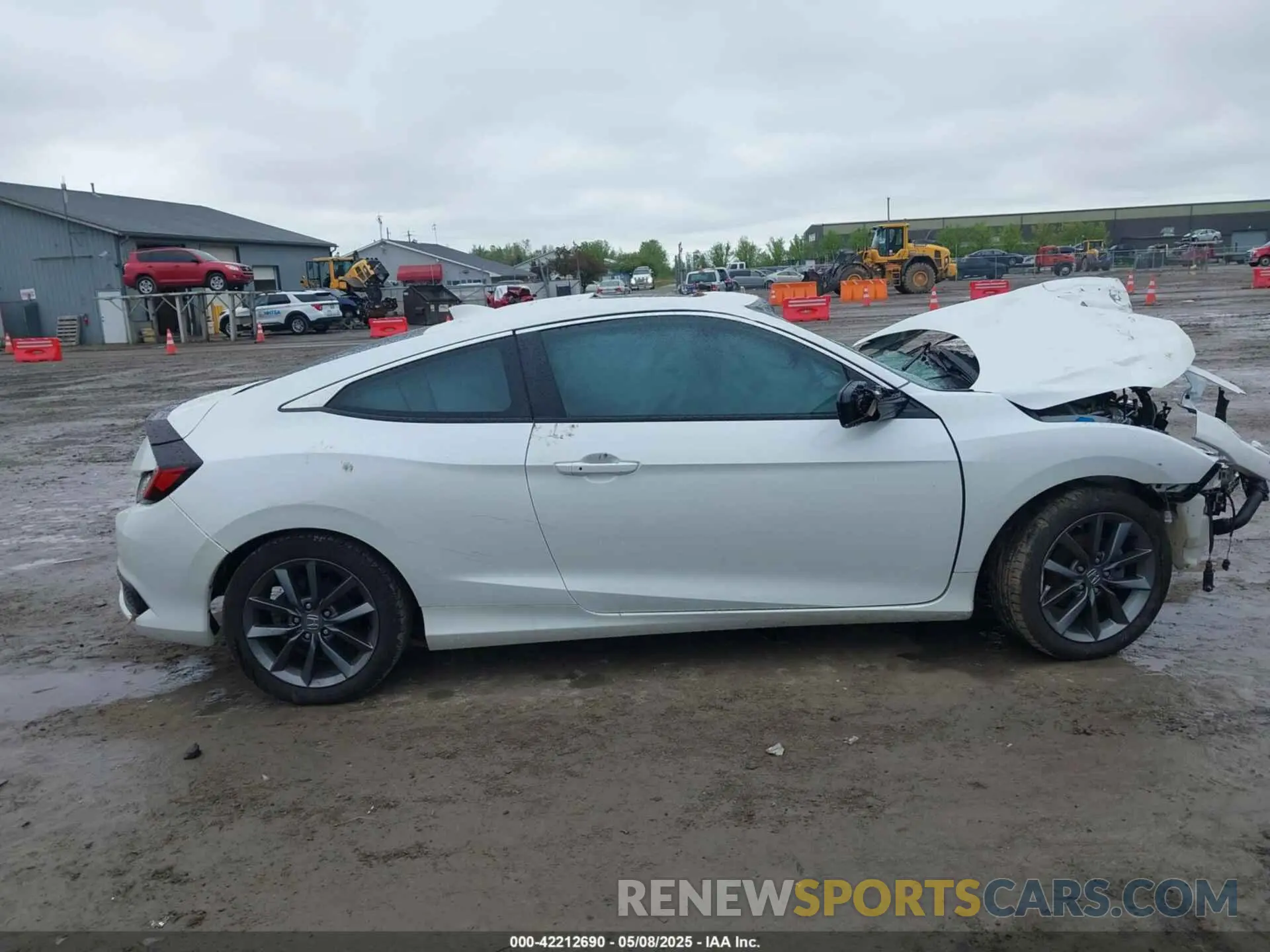 14 Photograph of a damaged car 2HGFC3B38LH352531 HONDA CIVIC 2020
