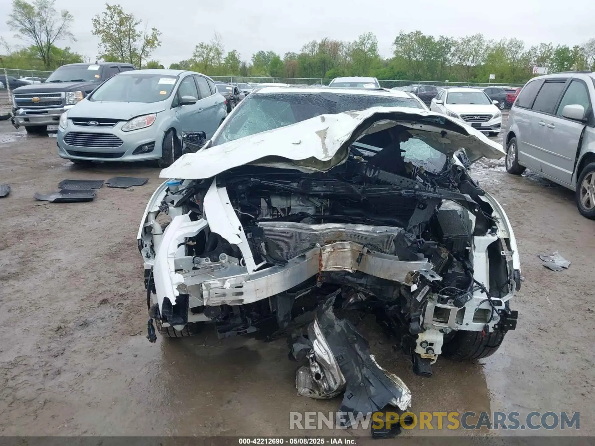 6 Photograph of a damaged car 2HGFC3B38LH352531 HONDA CIVIC 2020