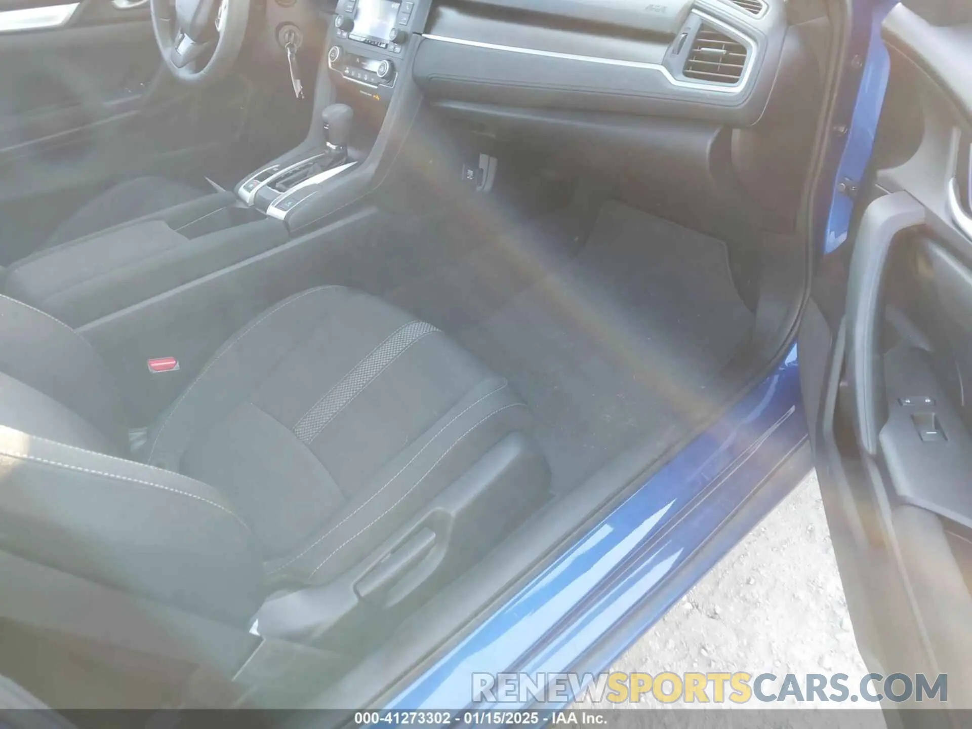 5 Photograph of a damaged car 2HGFC4B62LH302899 HONDA CIVIC 2020