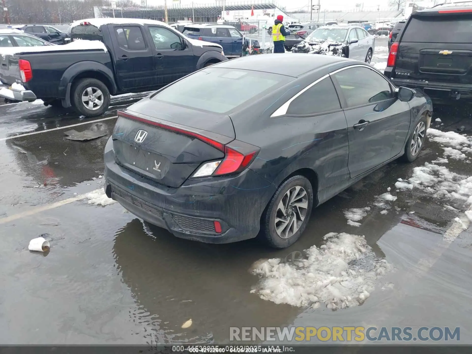 4 Photograph of a damaged car 2HGFC4B64LH302273 HONDA CIVIC 2020