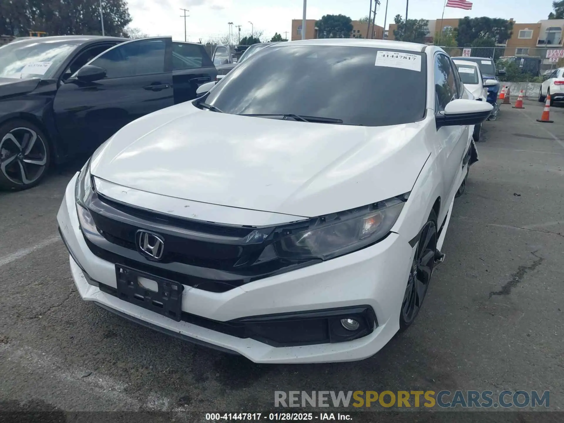 2 Photograph of a damaged car 2HGFC4B81LH300384 HONDA CIVIC 2020