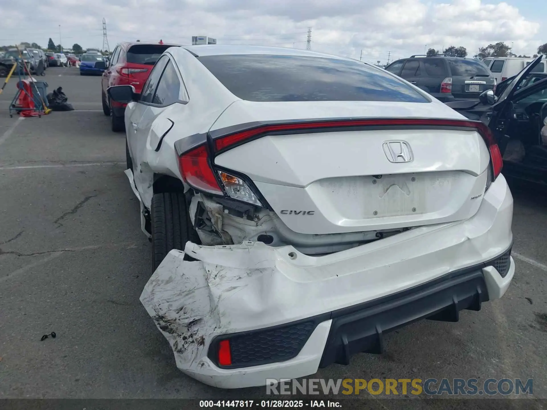 3 Photograph of a damaged car 2HGFC4B81LH300384 HONDA CIVIC 2020