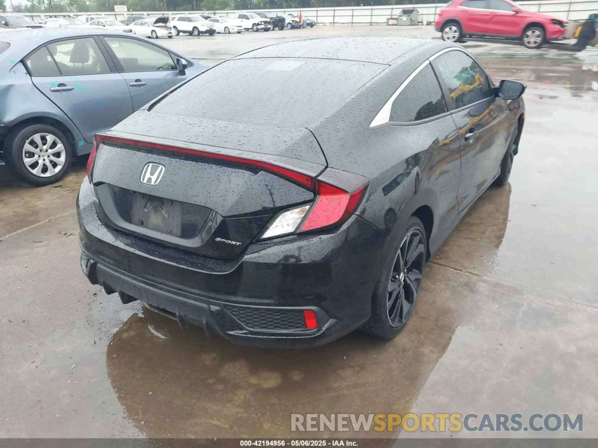 4 Photograph of a damaged car 2HGFC4B83LH300015 HONDA CIVIC 2020