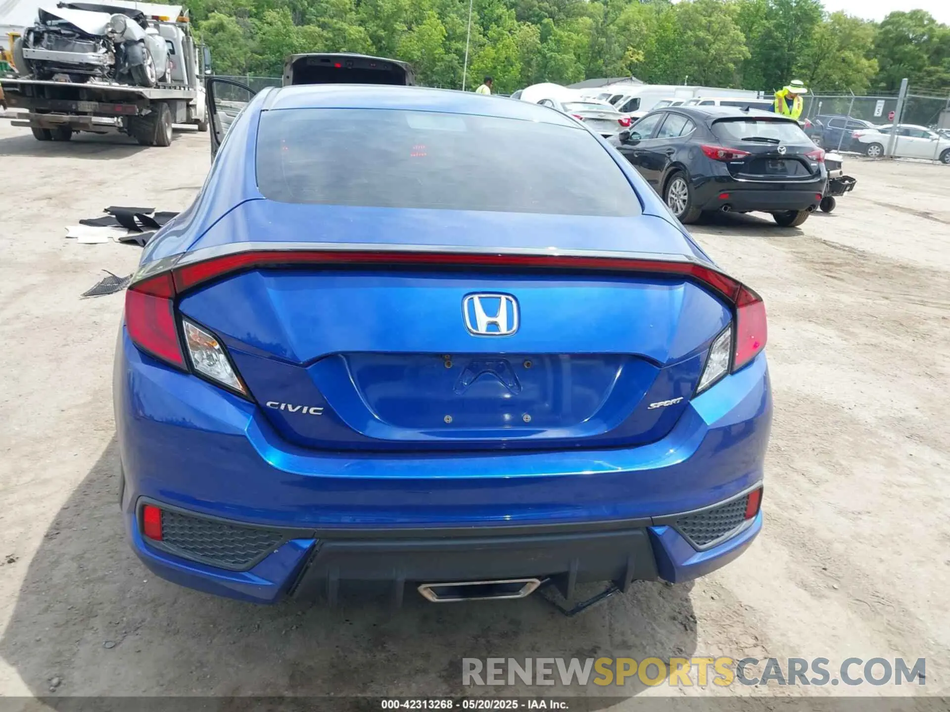 16 Photograph of a damaged car 2HGFC4B89LH304151 HONDA CIVIC 2020