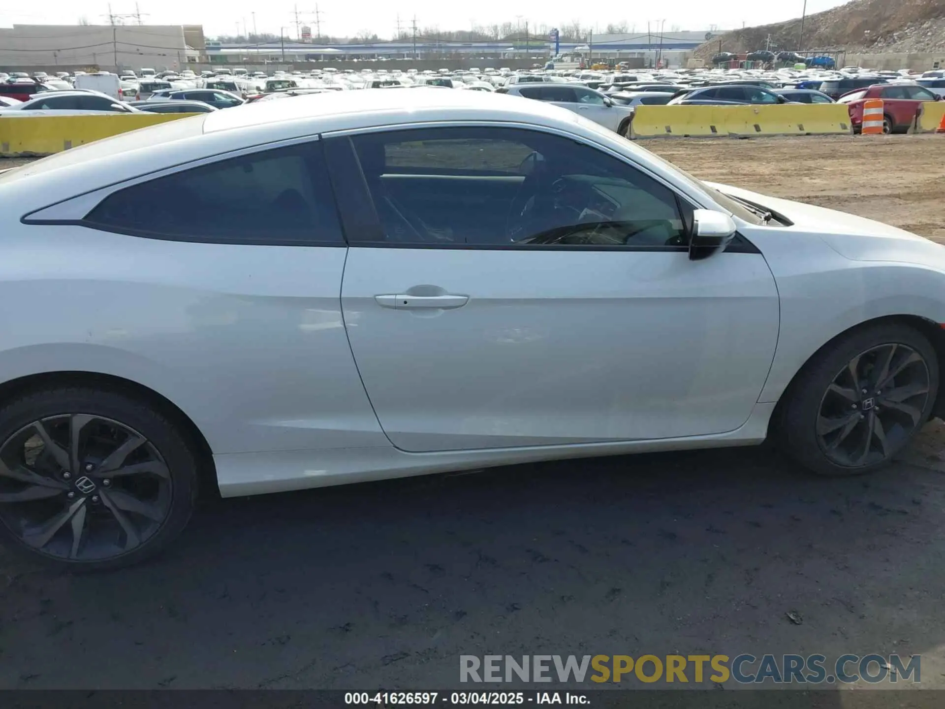 13 Photograph of a damaged car 2HGFC4B8XLH300223 HONDA CIVIC 2020