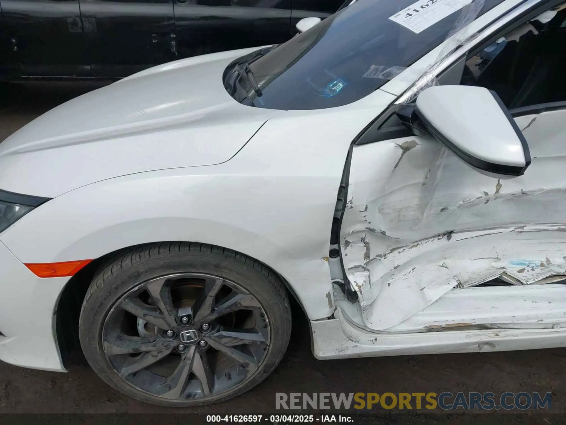 17 Photograph of a damaged car 2HGFC4B8XLH300223 HONDA CIVIC 2020