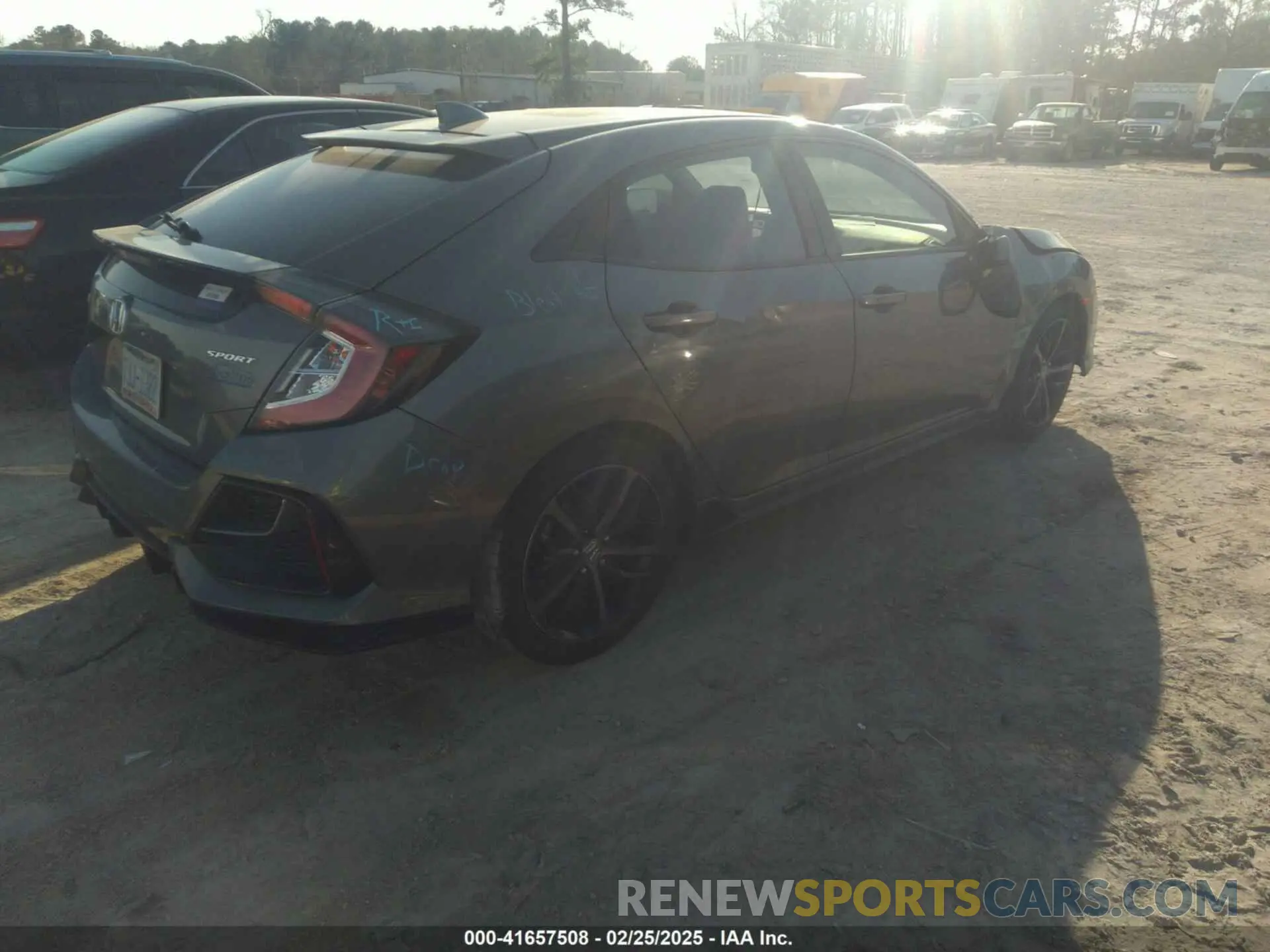 4 Photograph of a damaged car SHHFK7G41LU206809 HONDA CIVIC 2020