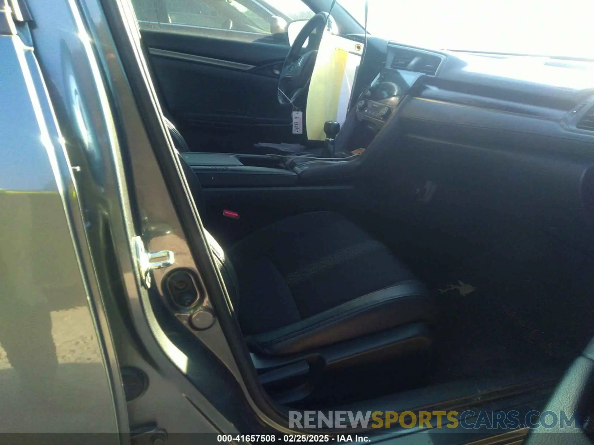 5 Photograph of a damaged car SHHFK7G41LU206809 HONDA CIVIC 2020