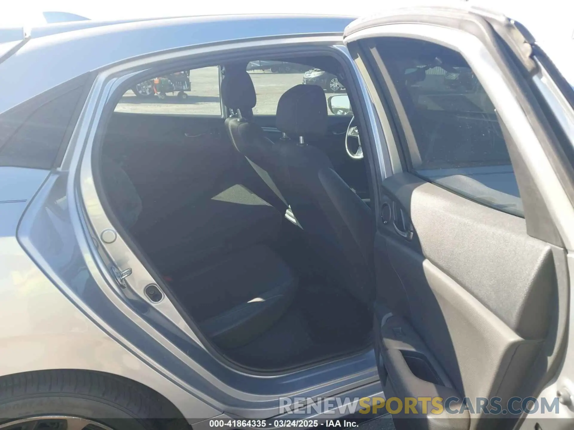 8 Photograph of a damaged car SHHFK7G44LU207775 HONDA CIVIC 2020