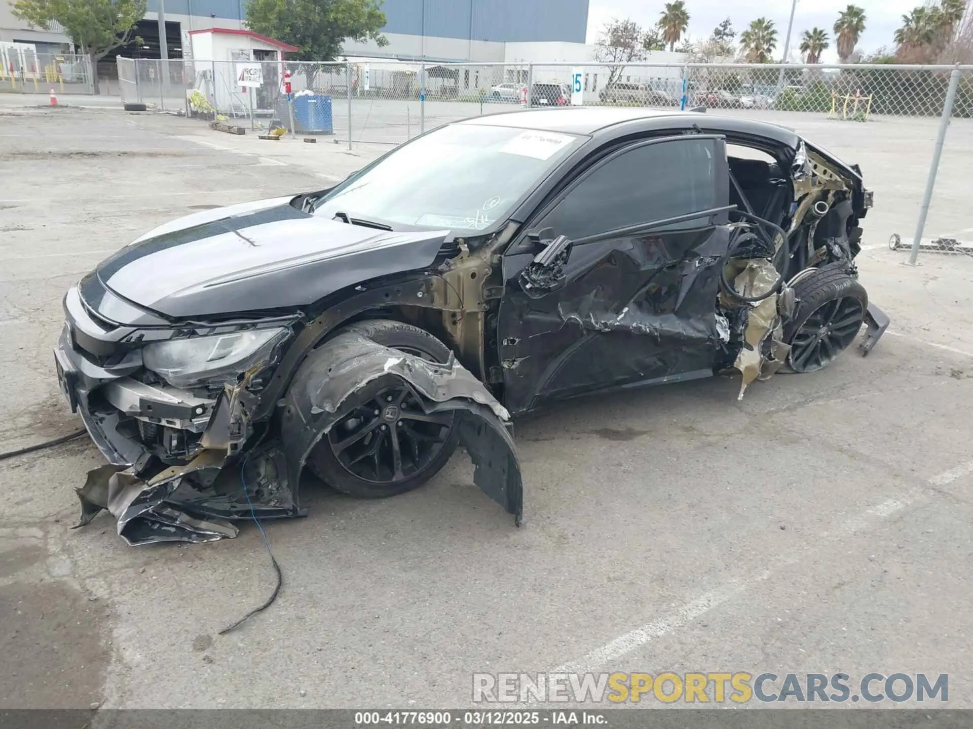 2 Photograph of a damaged car SHHFK7G46LU207471 HONDA CIVIC 2020
