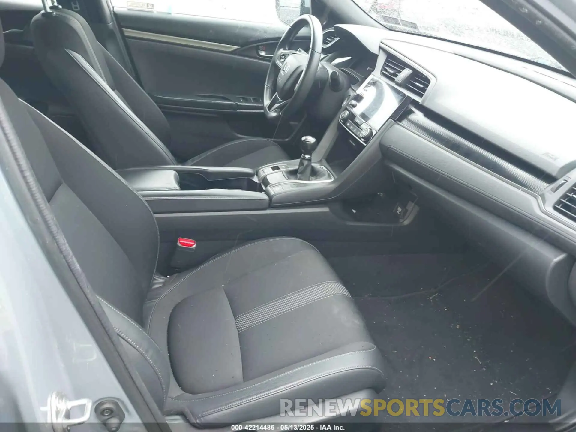 5 Photograph of a damaged car SHHFK7G48LU210971 HONDA CIVIC 2020