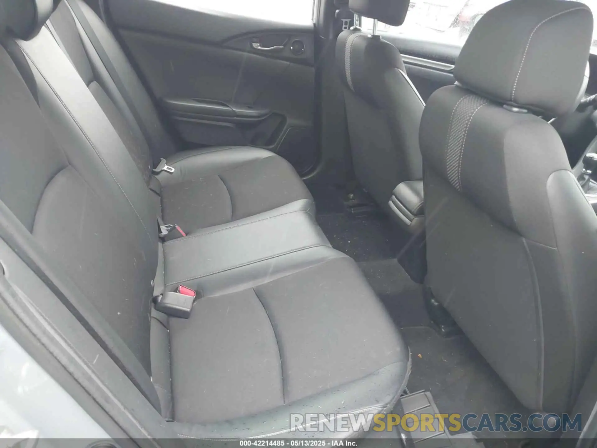 8 Photograph of a damaged car SHHFK7G48LU210971 HONDA CIVIC 2020