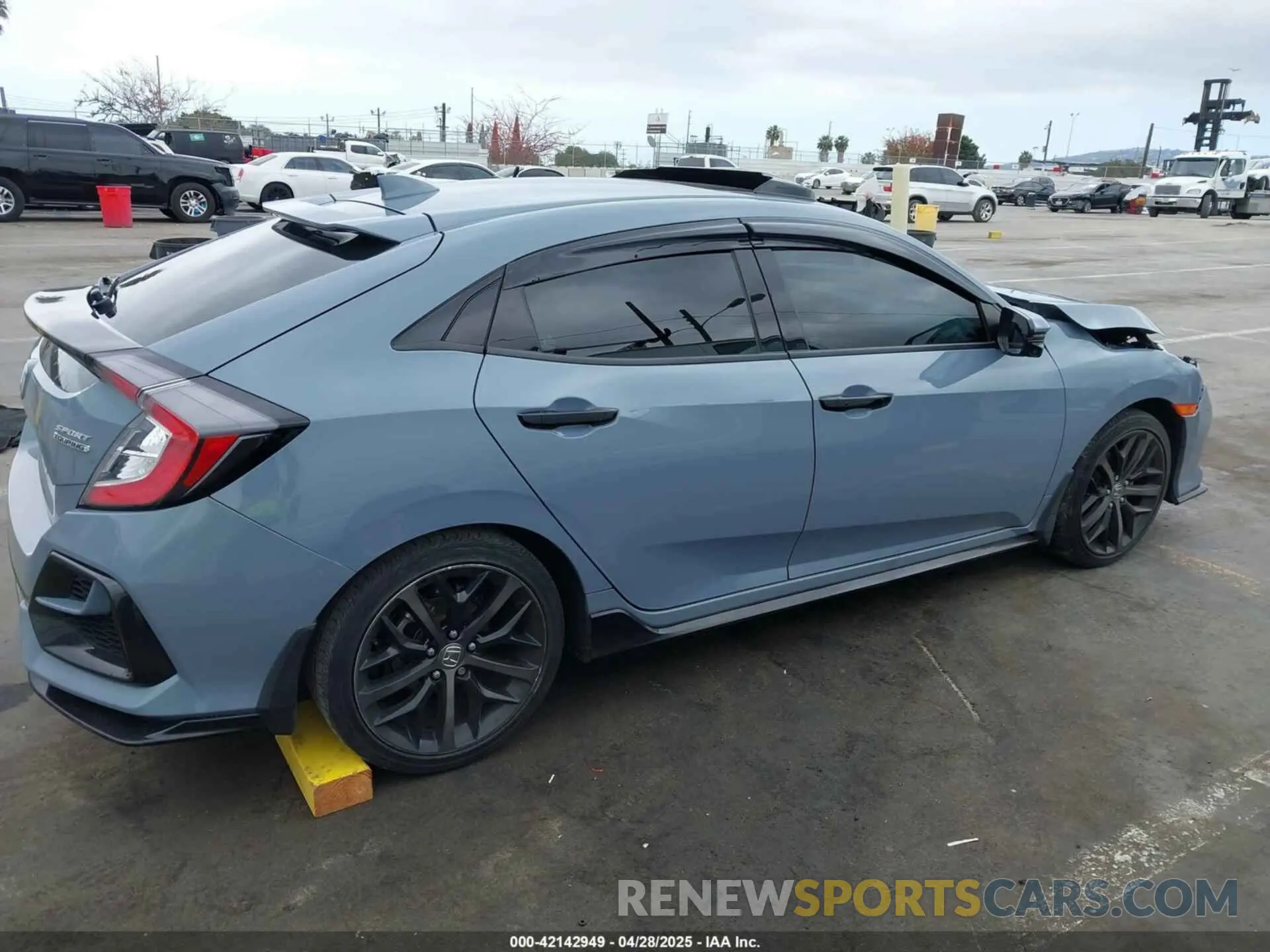 13 Photograph of a damaged car SHHFK7G92LU207494 HONDA CIVIC 2020