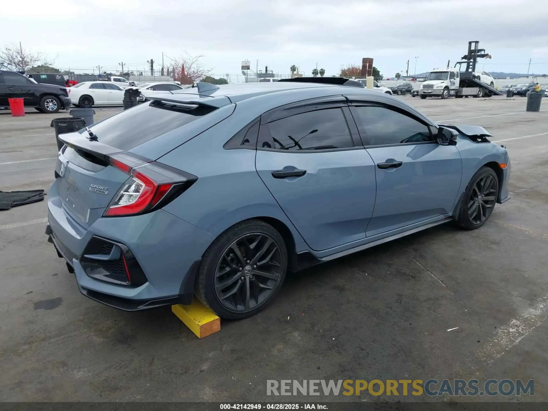 4 Photograph of a damaged car SHHFK7G92LU207494 HONDA CIVIC 2020